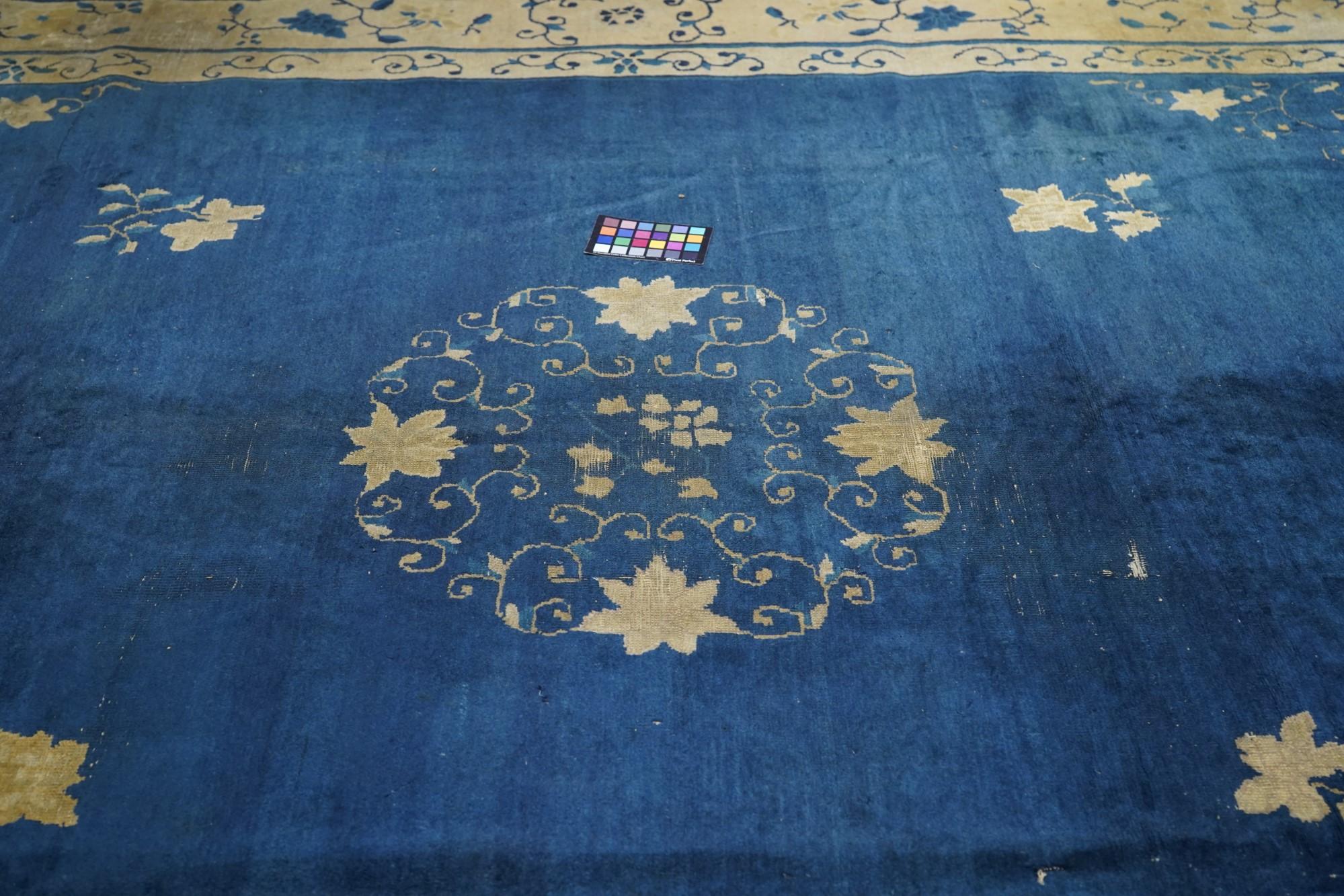 Tapis pékinois ancien 9'0'' x 11'5'' en vente 2