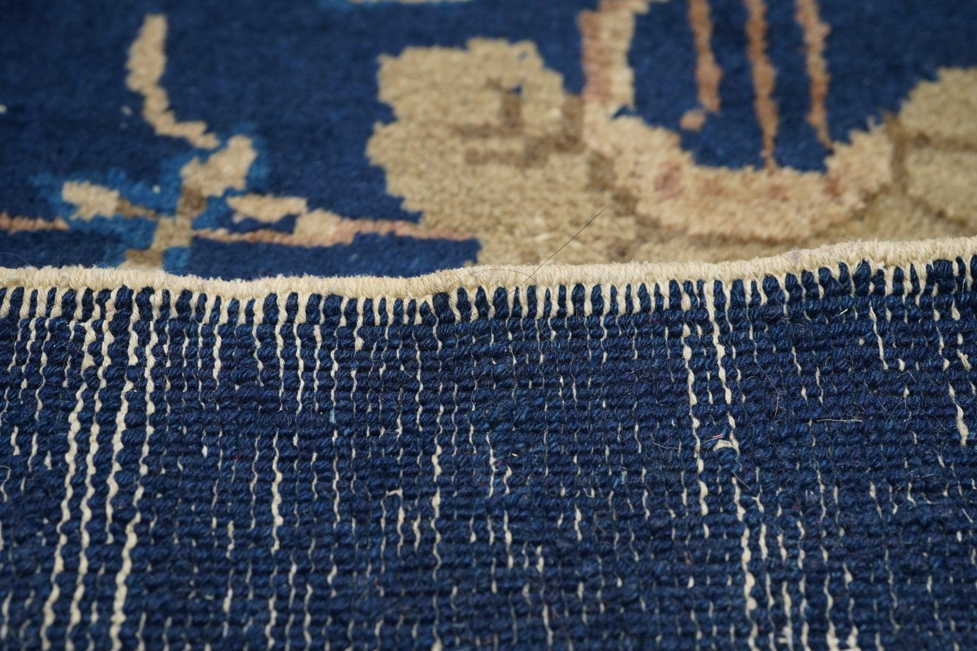 Tapis pékinois ancien 9'1'' x 11'6'' en vente 8