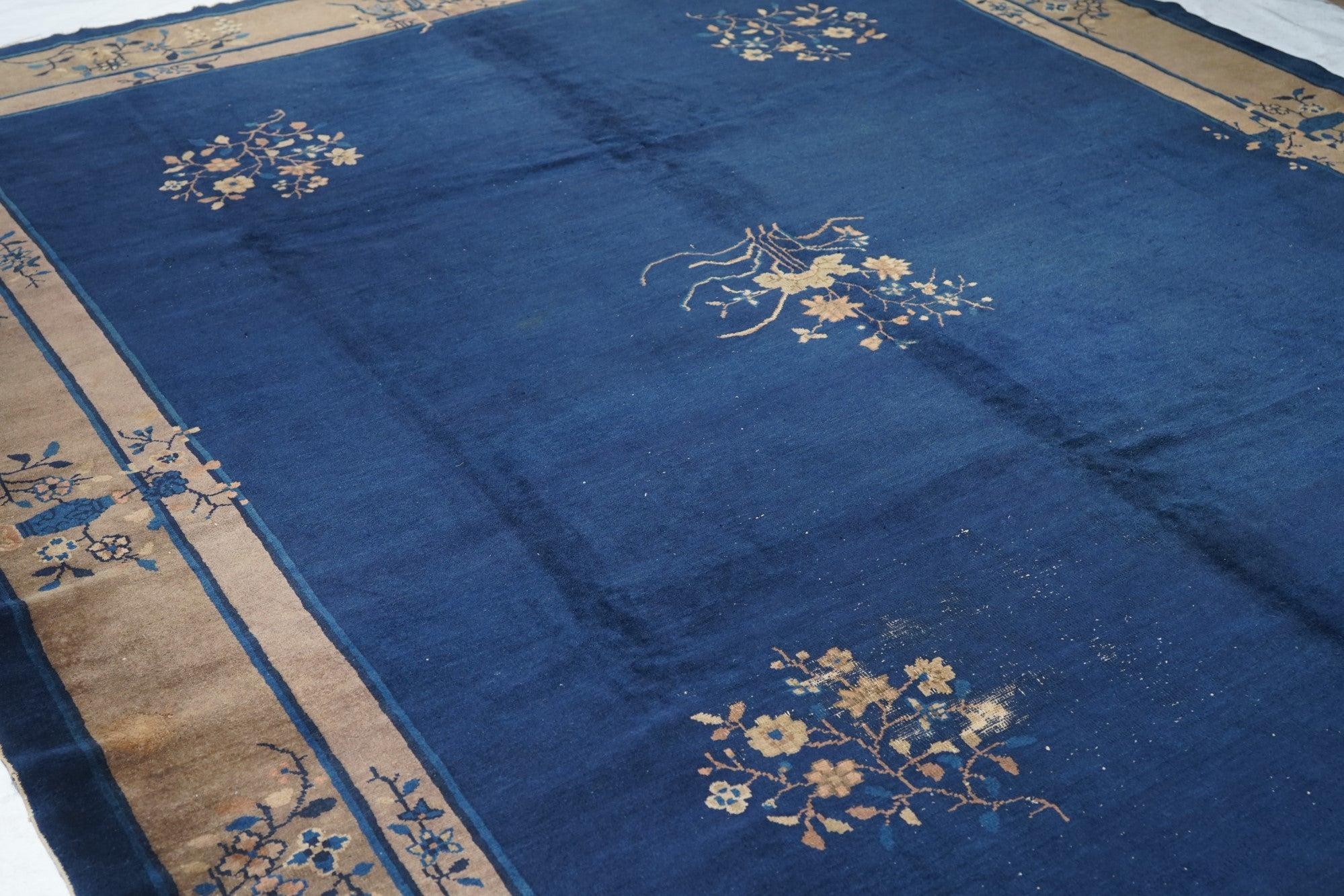 Tapis pékinois ancien 9'1'' x 11'6'' en vente 2