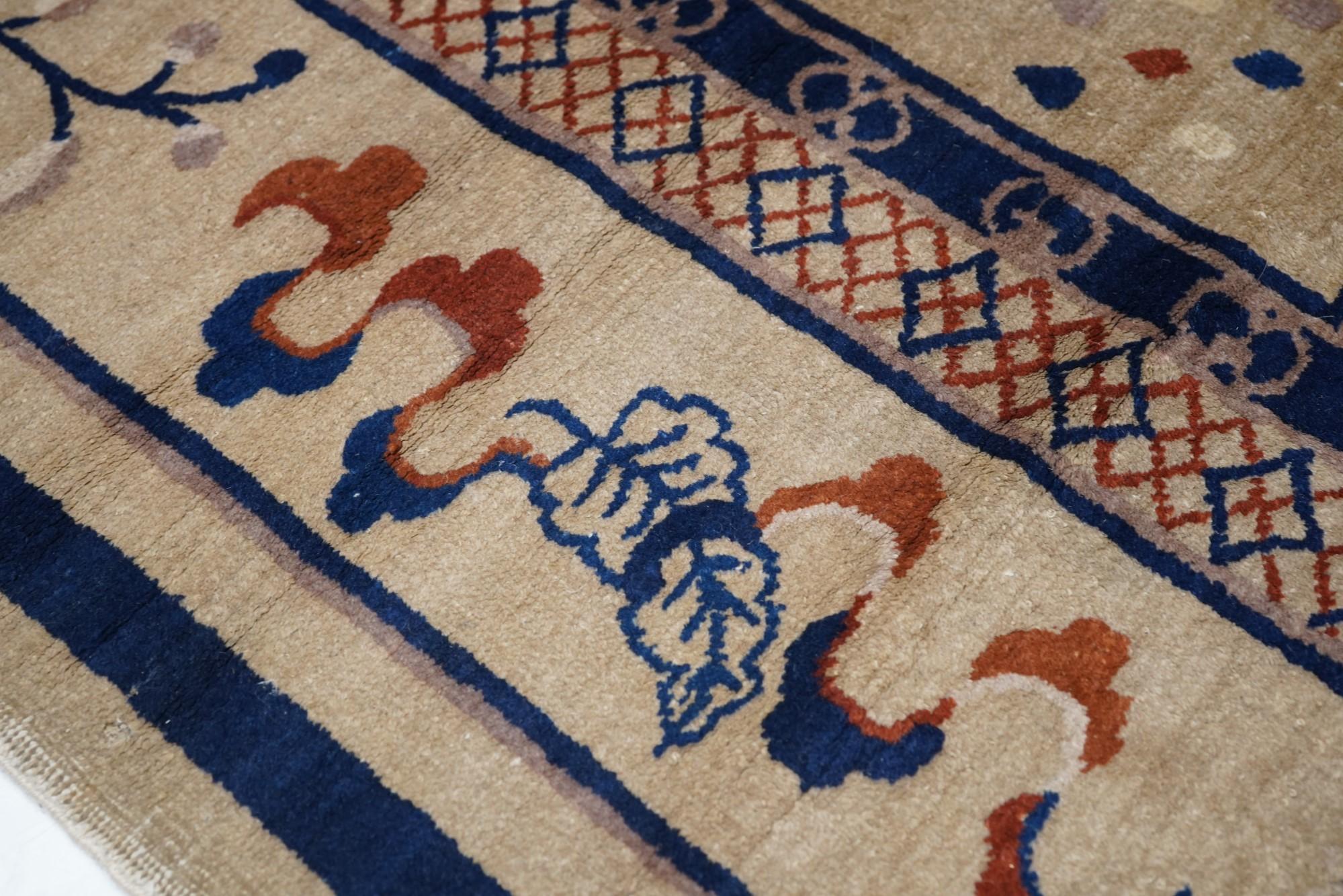 Antiker Pekinger Teppich (Frühes 20. Jahrhundert) im Angebot