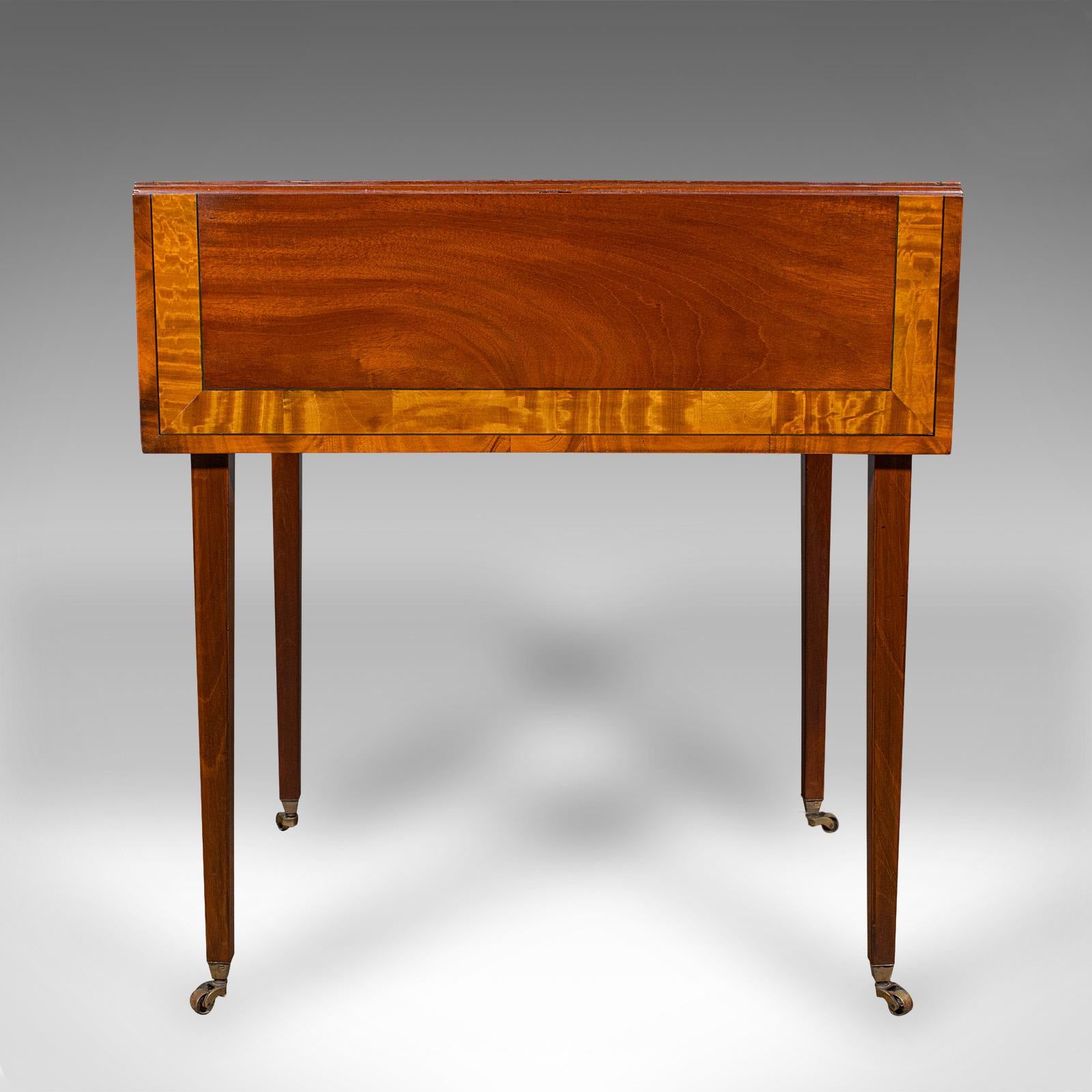 Regency Table Pembroke ancienne, anglaise, à feuilles tombantes, d'appoint, thé, Régence, vers 1820 en vente