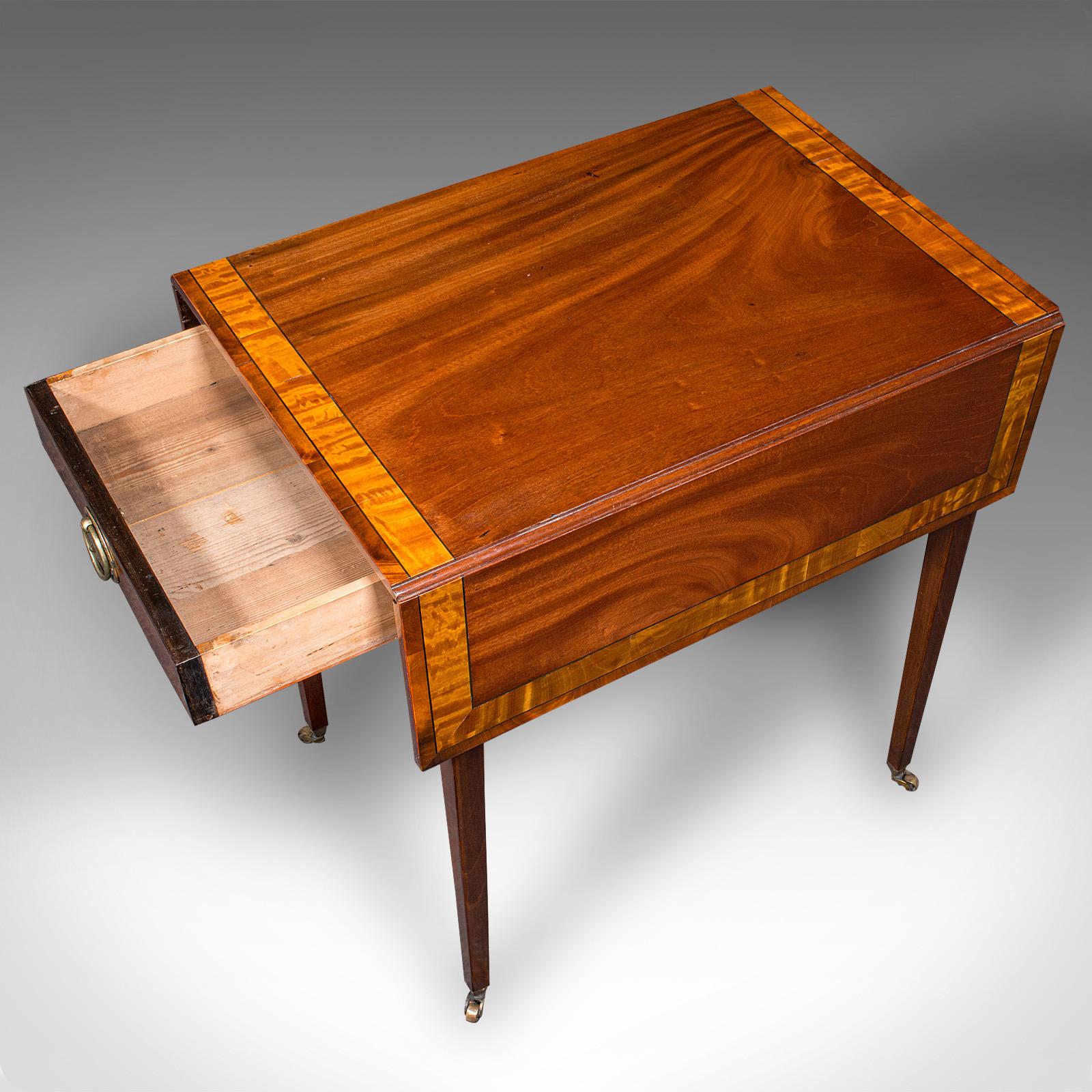 Acajou Table Pembroke ancienne, anglaise, à feuilles tombantes, d'appoint, thé, Régence, vers 1820 en vente