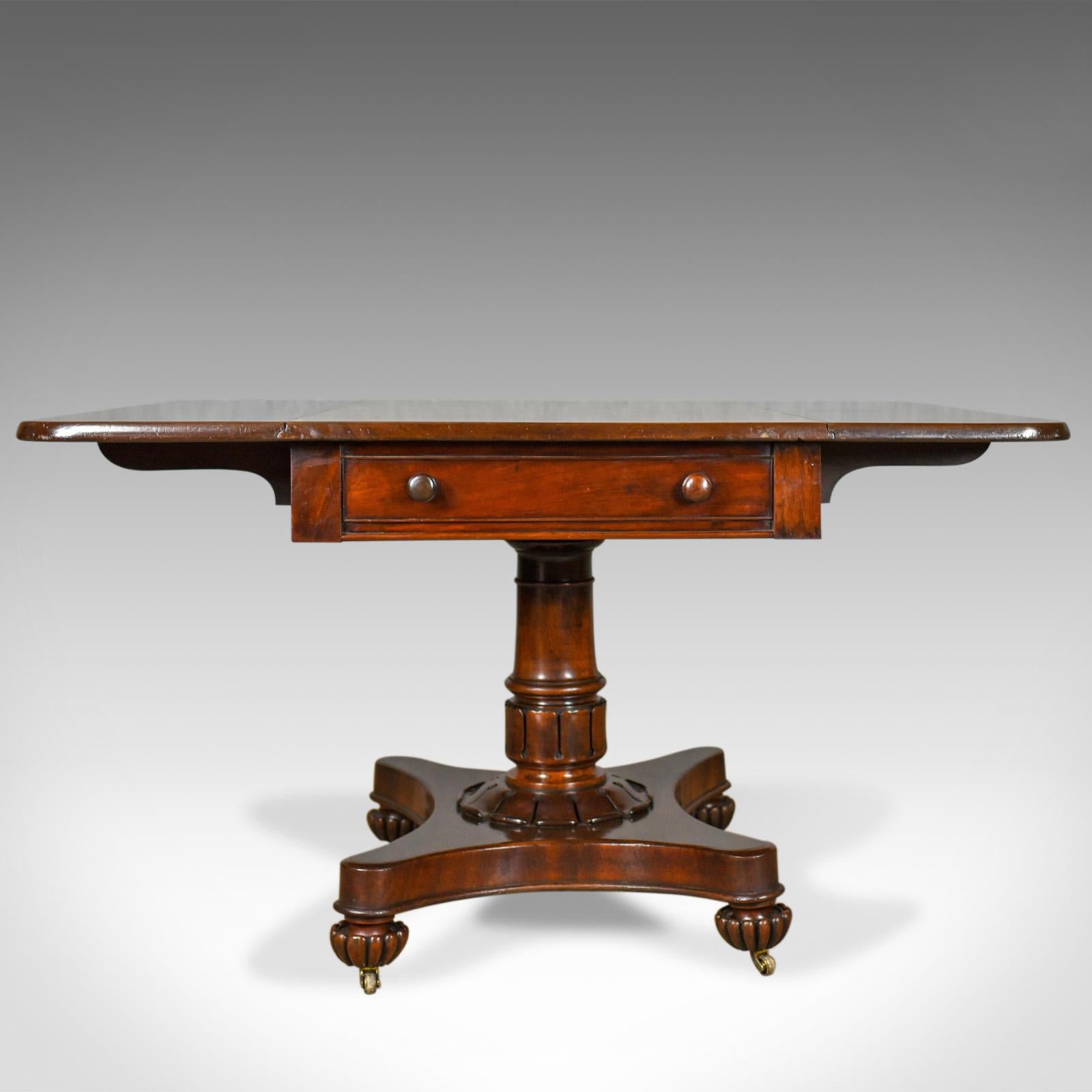 Antique Pembroke Table, English, William IV, Mahogany, Sofa, circa 1835 In Good Condition In Hele, Devon, GB
