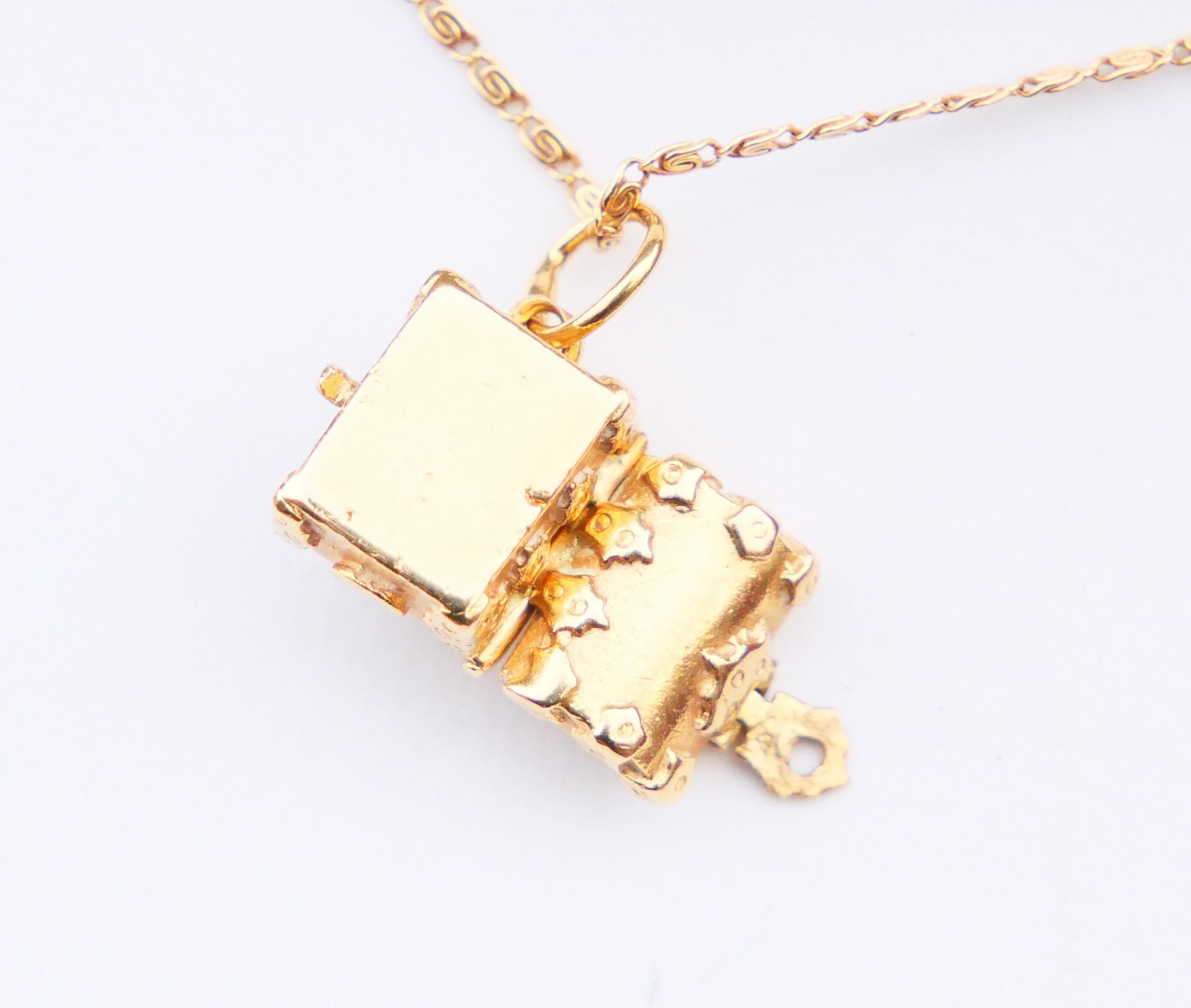 Antique Pendant Charm Treasure Chest solid 18K Gold / 4.4 gr 4
