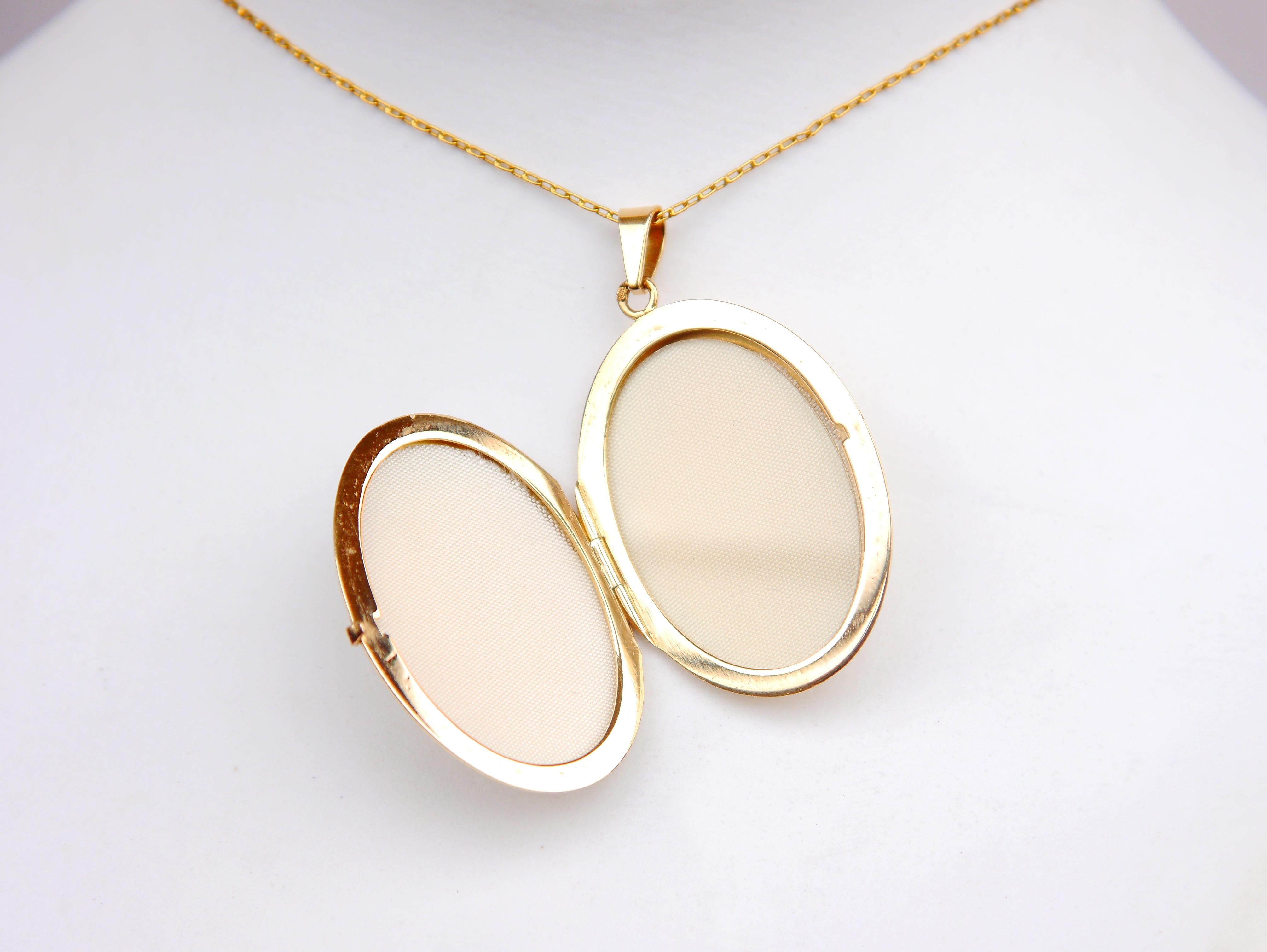 Antique Pendant Picture Locket solid 18K Yellow Gold / 11 gr For Sale 3