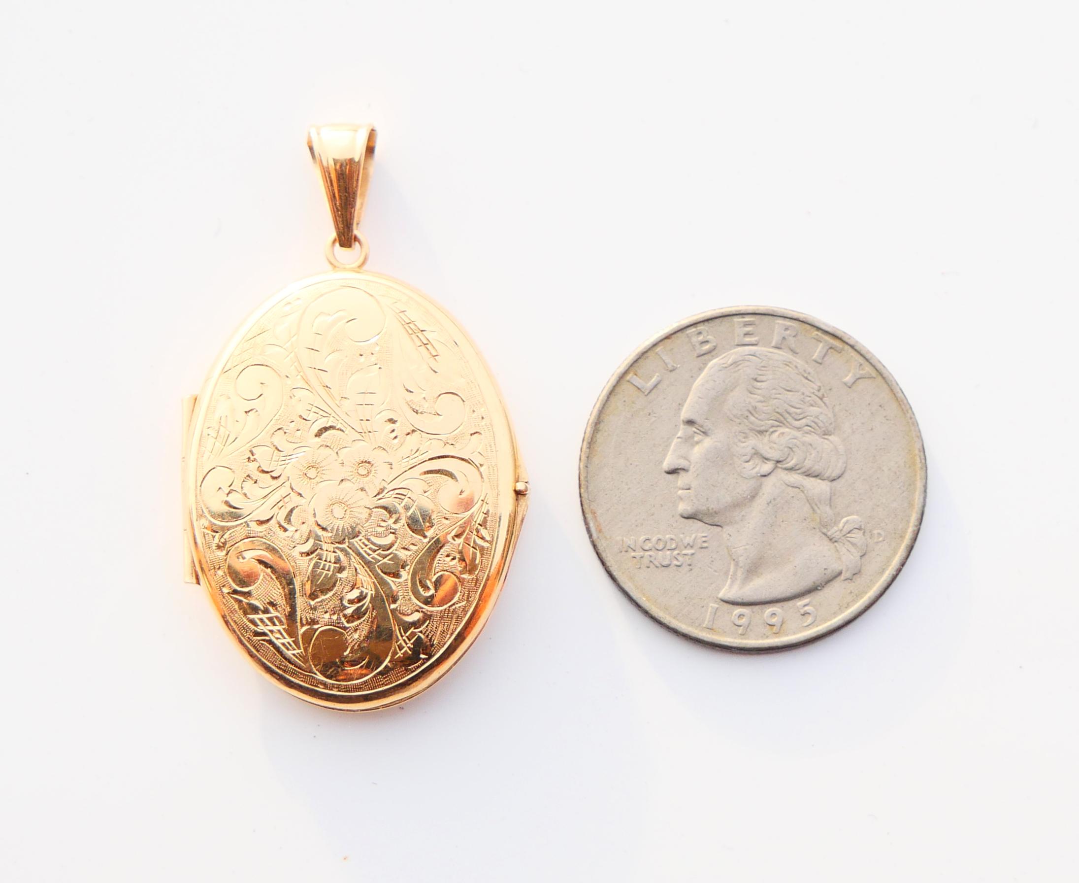 Antique Pendant Picture Locket solid 18K Yellow Gold / 6.72 gr For Sale 7