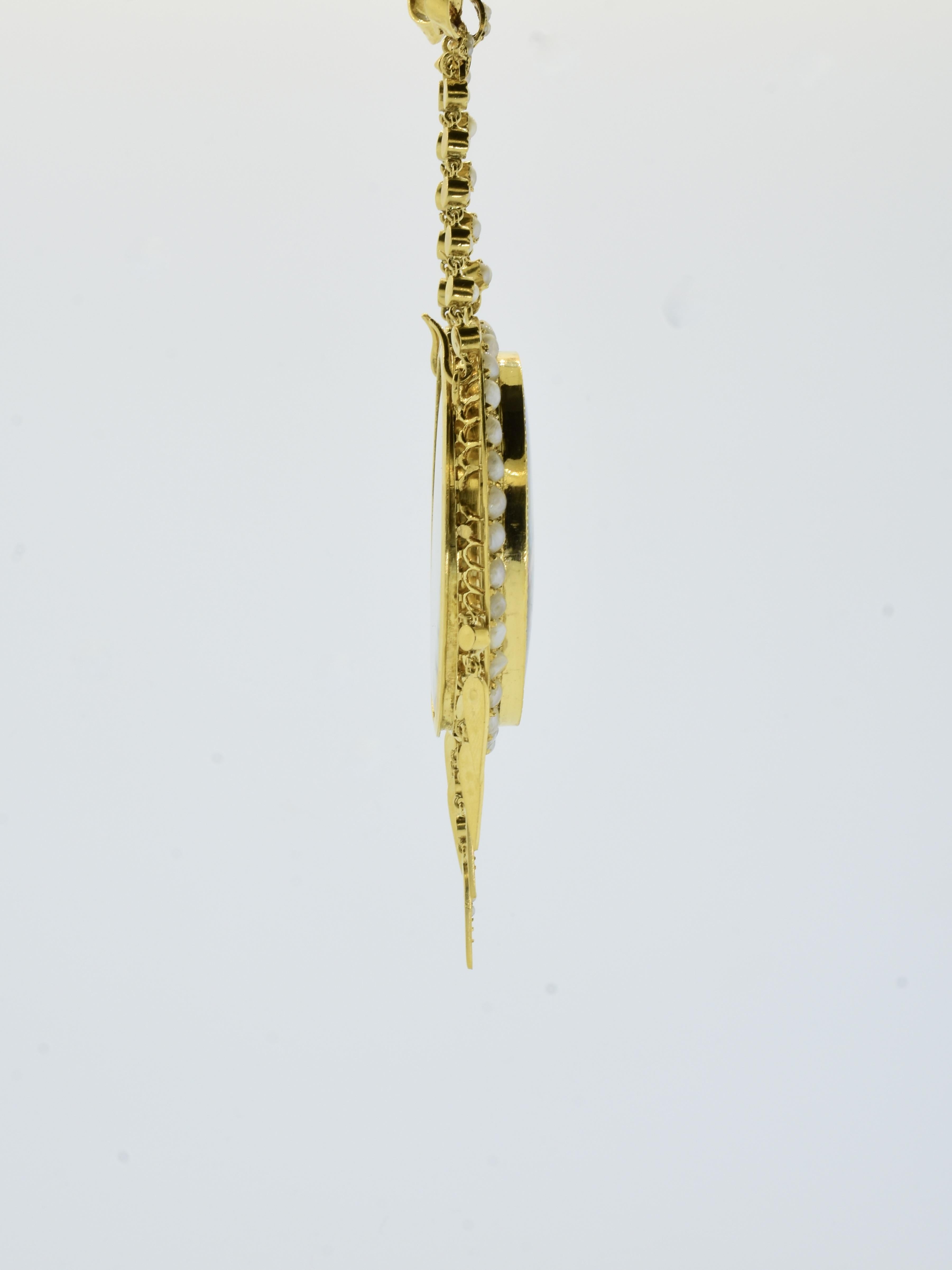 Antique Pendant with Very fine portrait enamel of Cherubs, 18K, French, c. 1860 For Sale 4