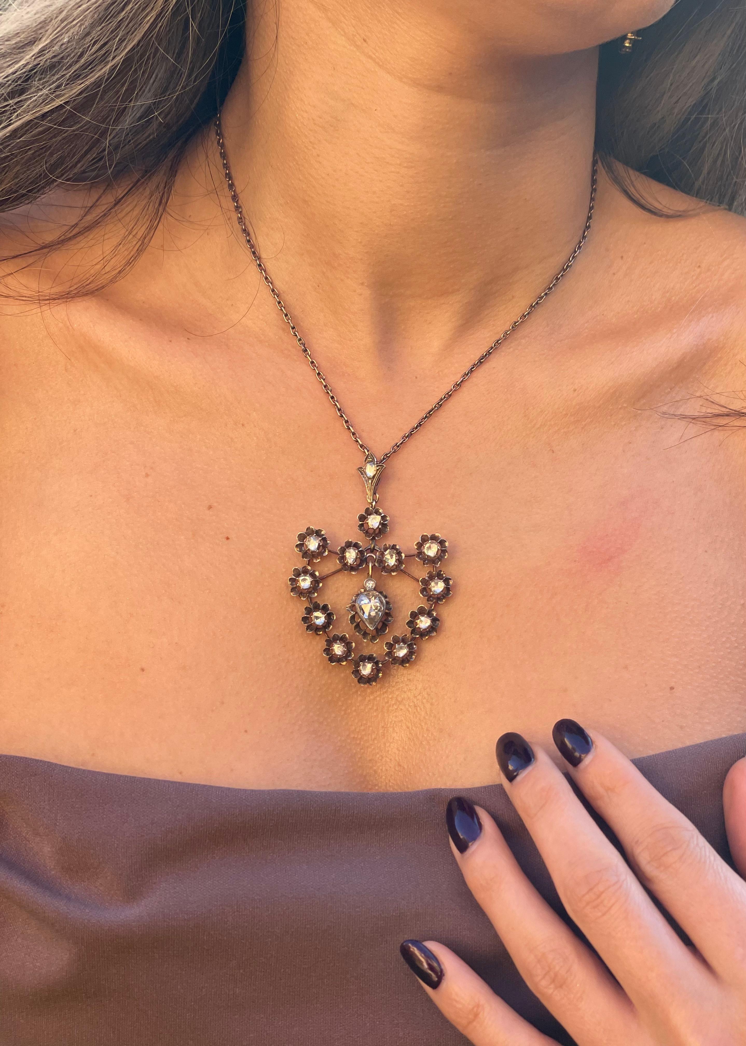 Antique Pendent In condizioni buone in vendita a Firenze, FI