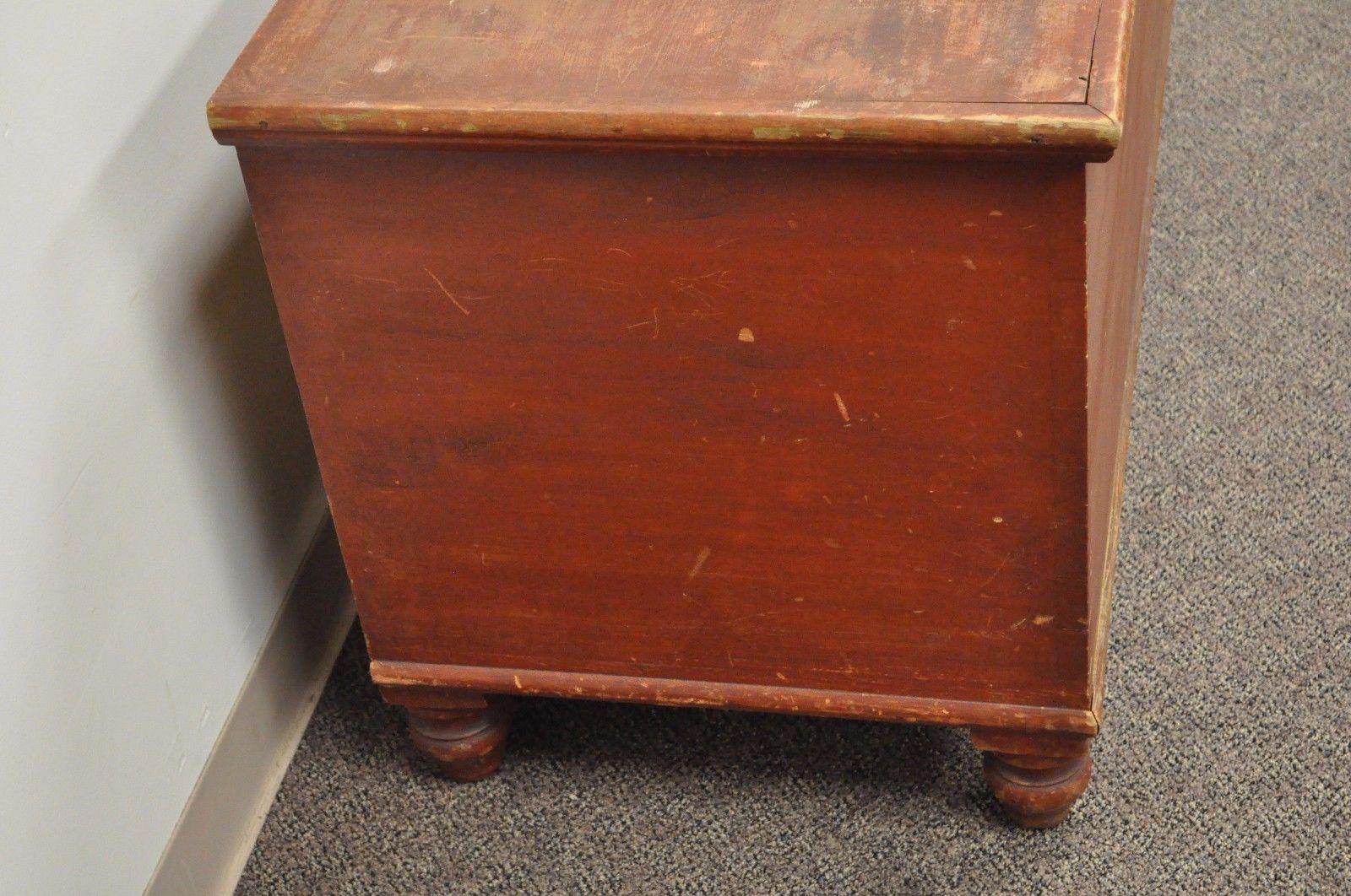 Antique Pennsylvania Dovetailed Red Painted Rustic Primitive Blanket Chest Trunk In Good Condition For Sale In Philadelphia, PA