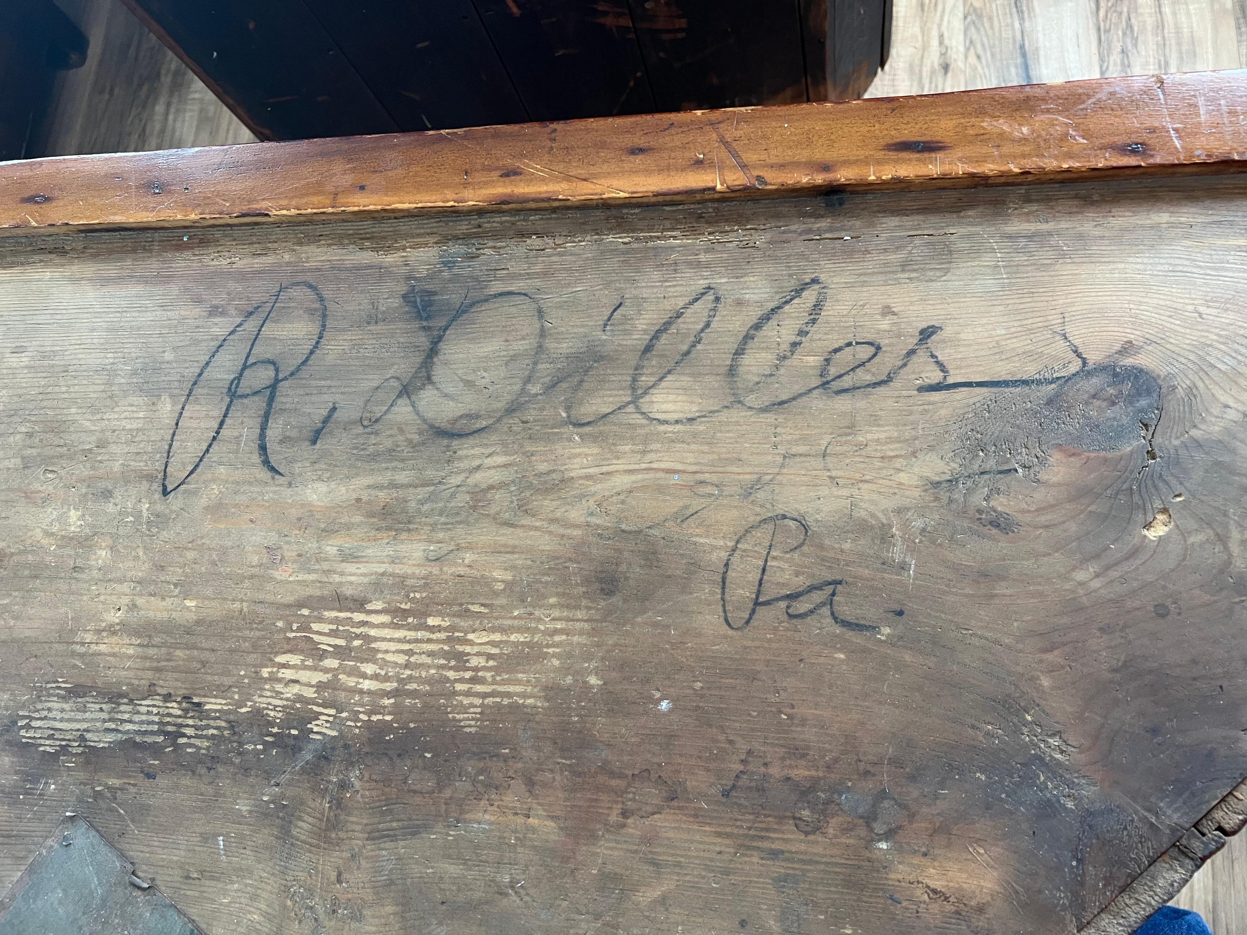 Armoire d'angle de Pennsylvanie ancienne à neuf panneaux de verre avec porte d'angle c. Début du 19e siècle en vente 7