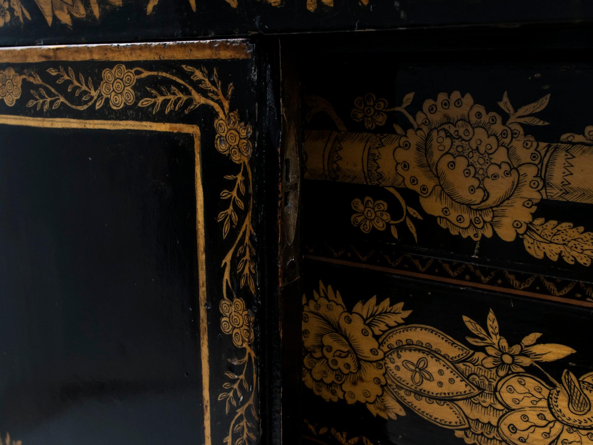 Chinoiserie Penwork Grand Tour Treasure Cabinet Early 19th Century For Sale 3