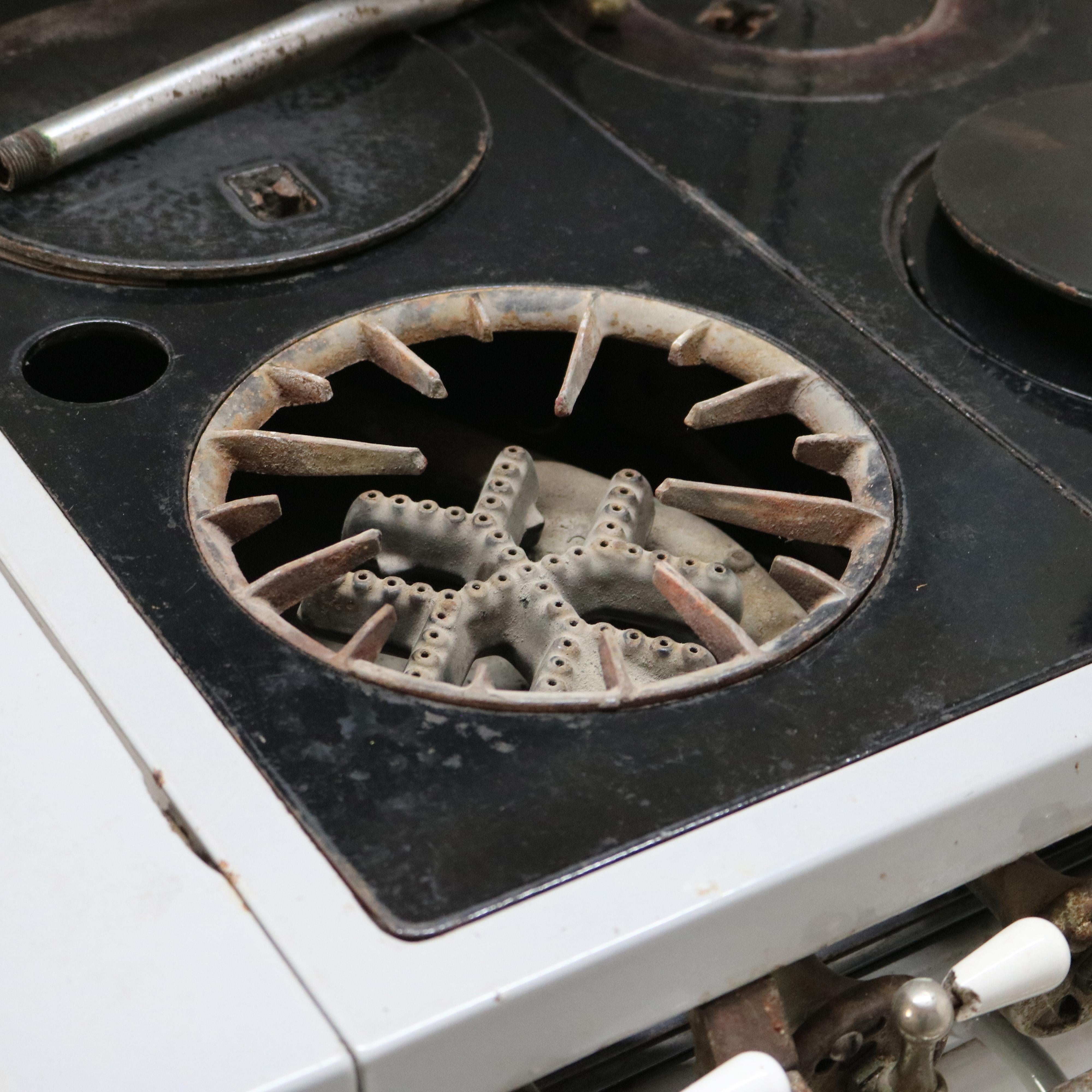 Antike Perfection Stove Co. New Process Emaillierter Herd Modell CR-6-42 C1929 im Angebot 9