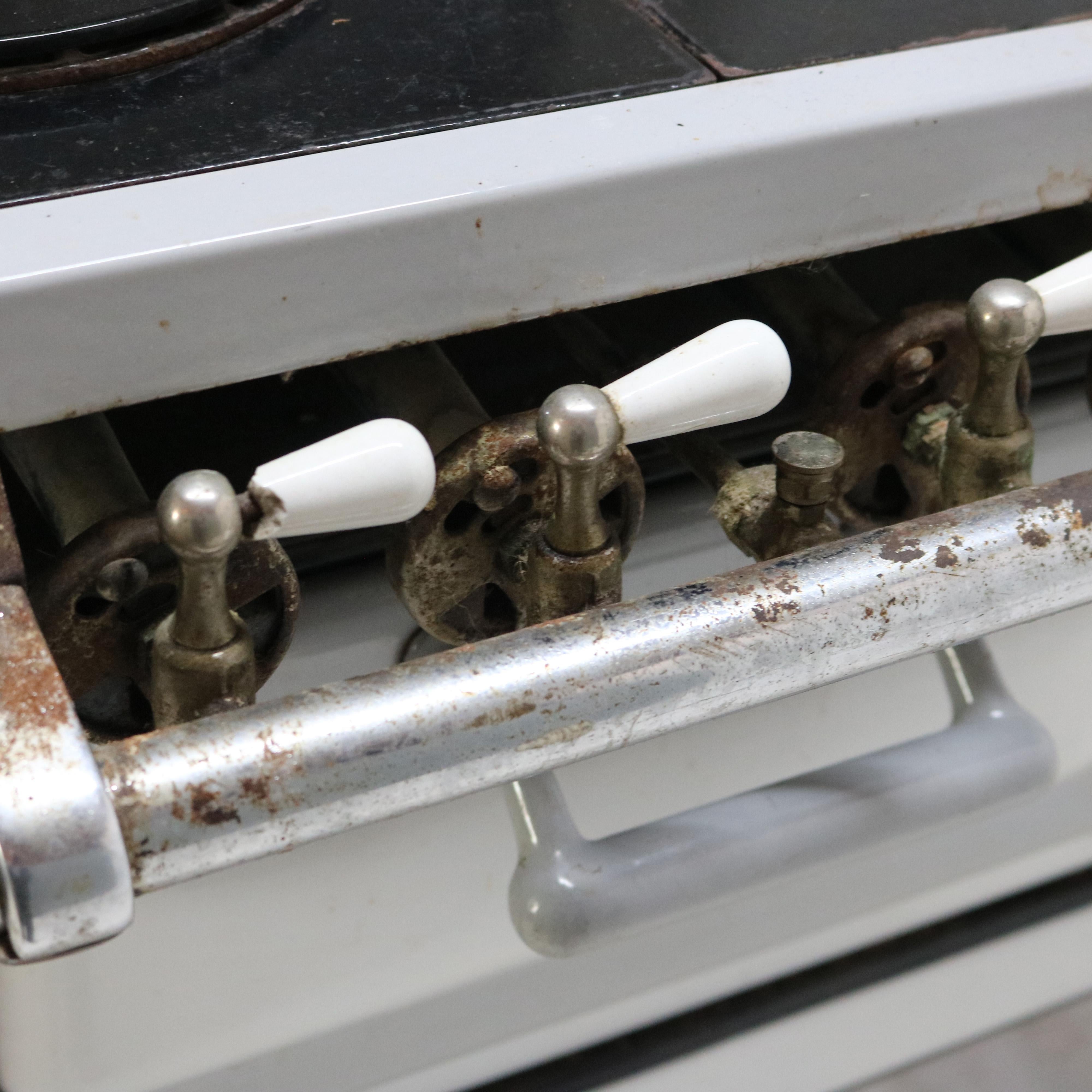 Antike Perfection Stove Co. New Process Emaillierter Herd Modell CR-6-42 C1929 im Angebot 10
