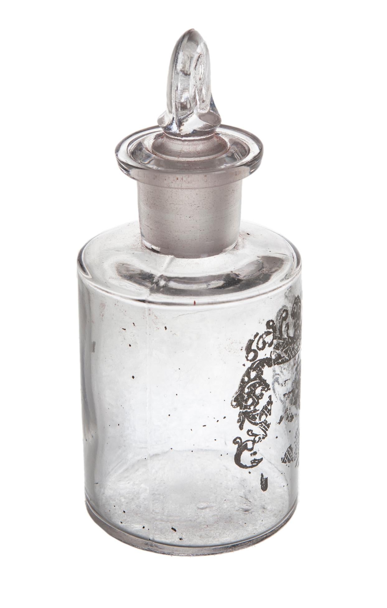 Antike Parfümflasche mit Samtgehäuse im Zustand „Relativ gut“ im Angebot in Malibu, CA