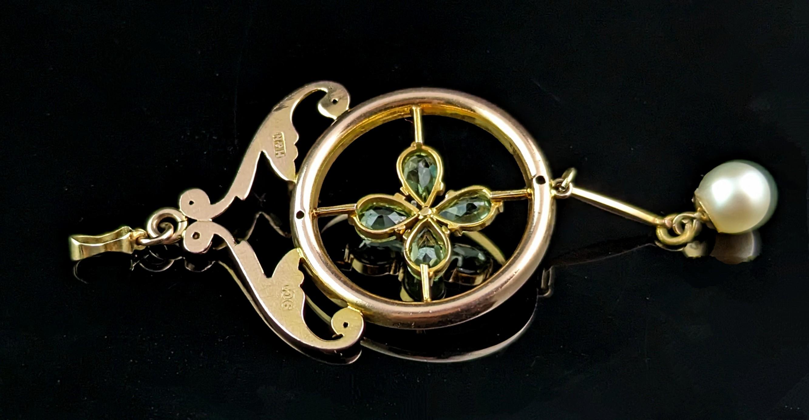 Antique Peridot and Pearl drop pendant, 9k gold, Art Nouveau  9
