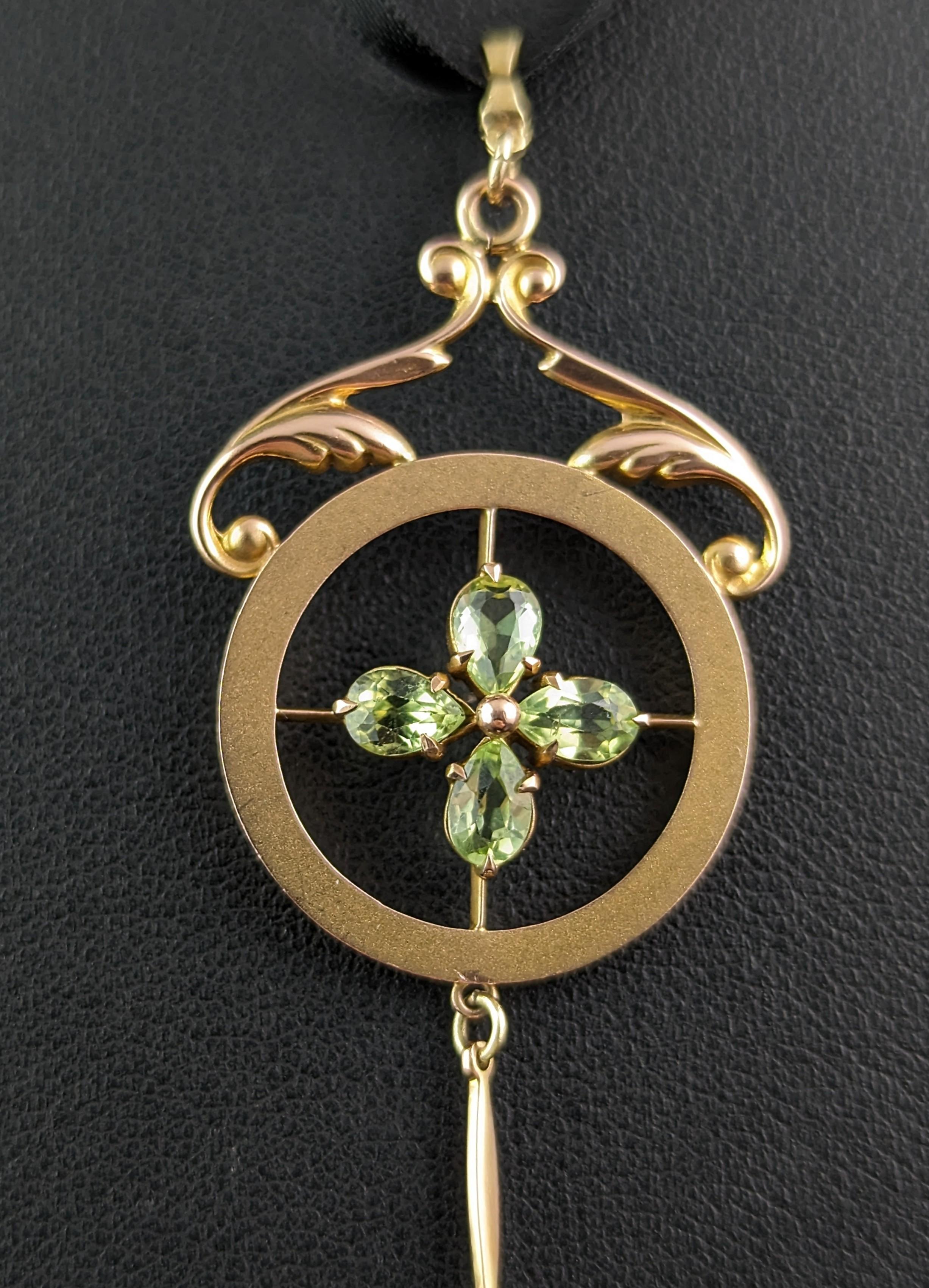 Antique Peridot and Pearl drop pendant, 9k gold, Art Nouveau  4