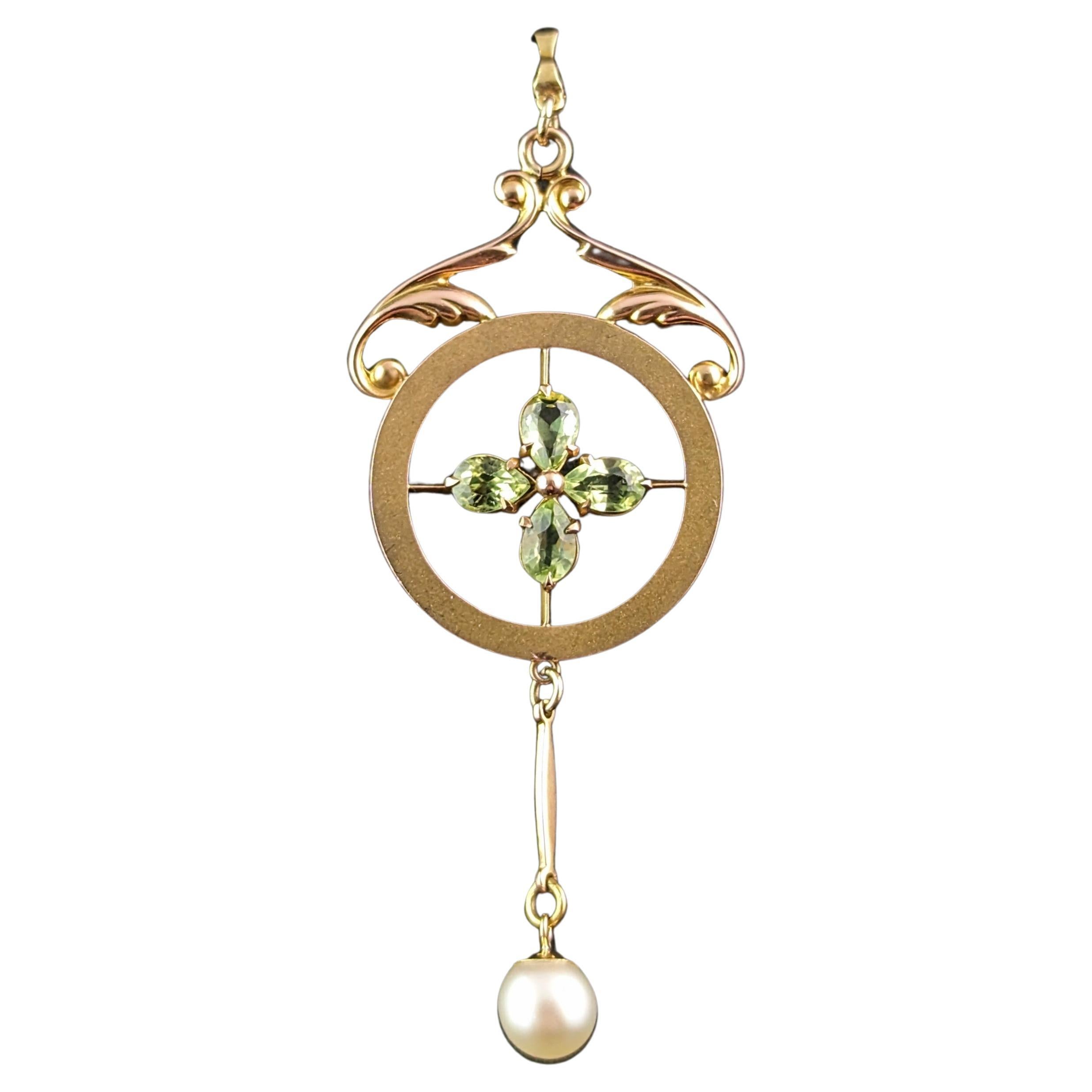 Antique Peridot and Pearl drop pendant, 9k gold, Art Nouveau 