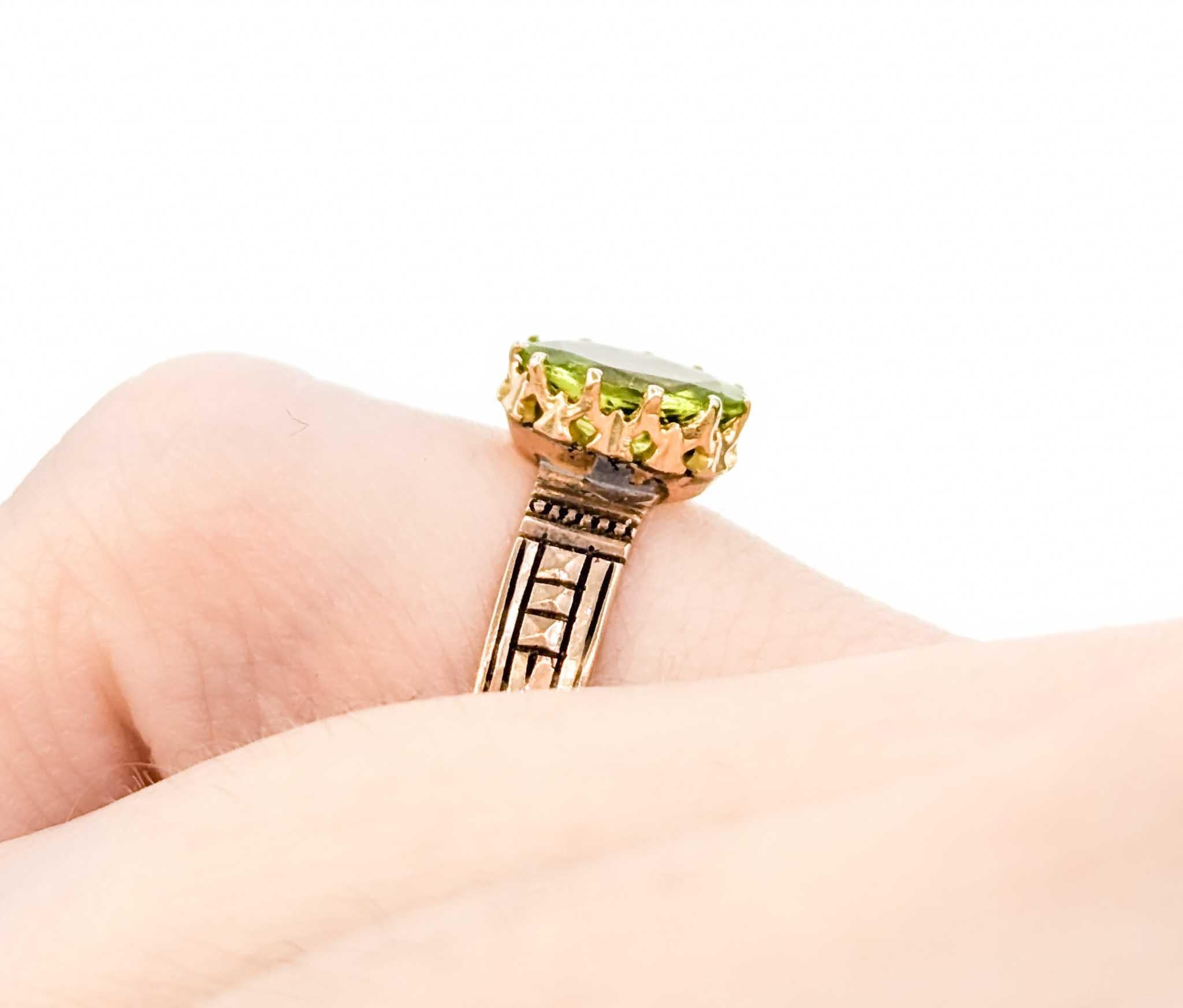 Late Victorian Antique Peridot Ring in Rose Gold