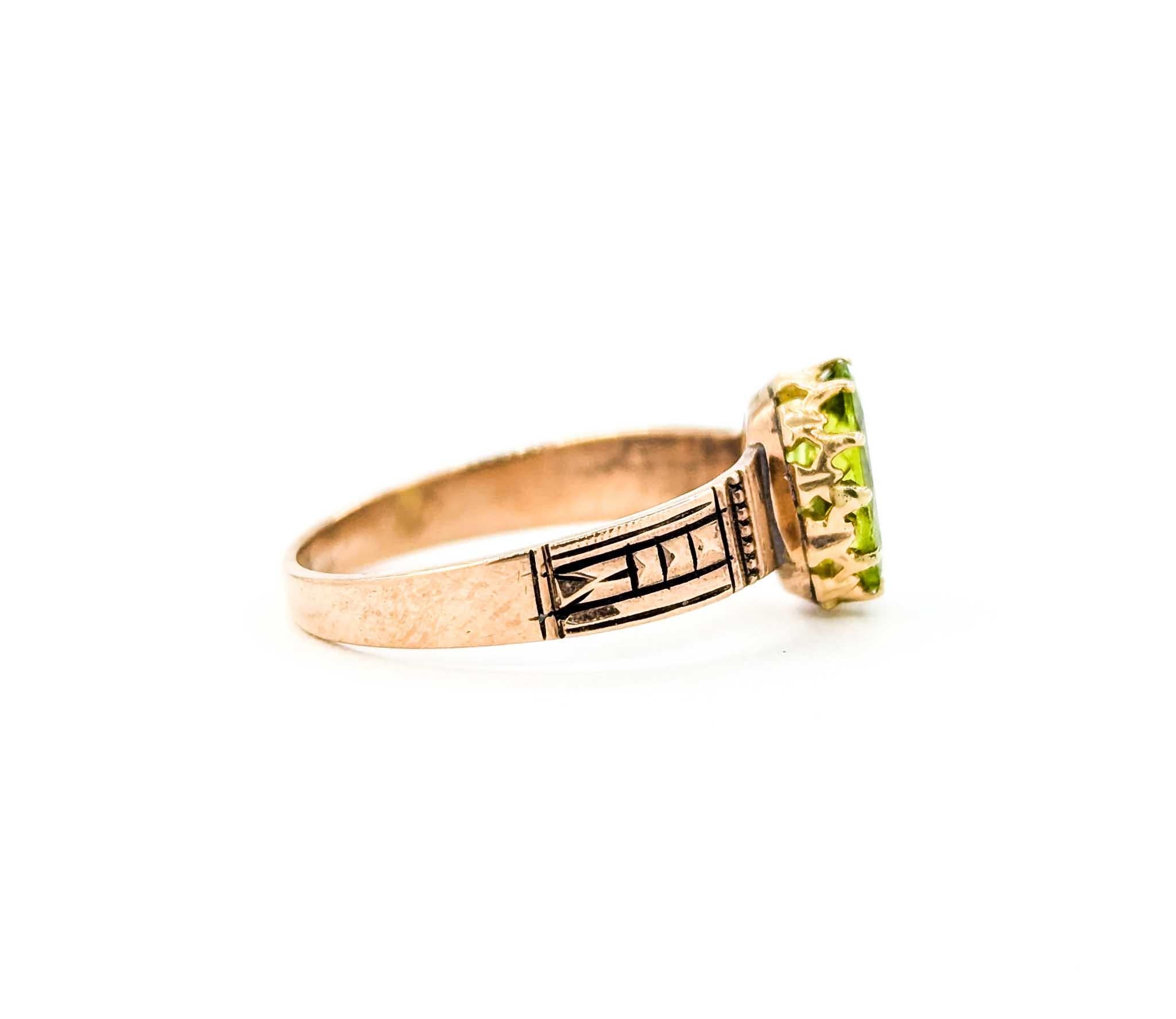 Women's Antique Peridot Ring in Rose Gold