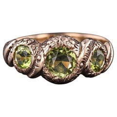 Antique Peridot Ring of 10k Gold