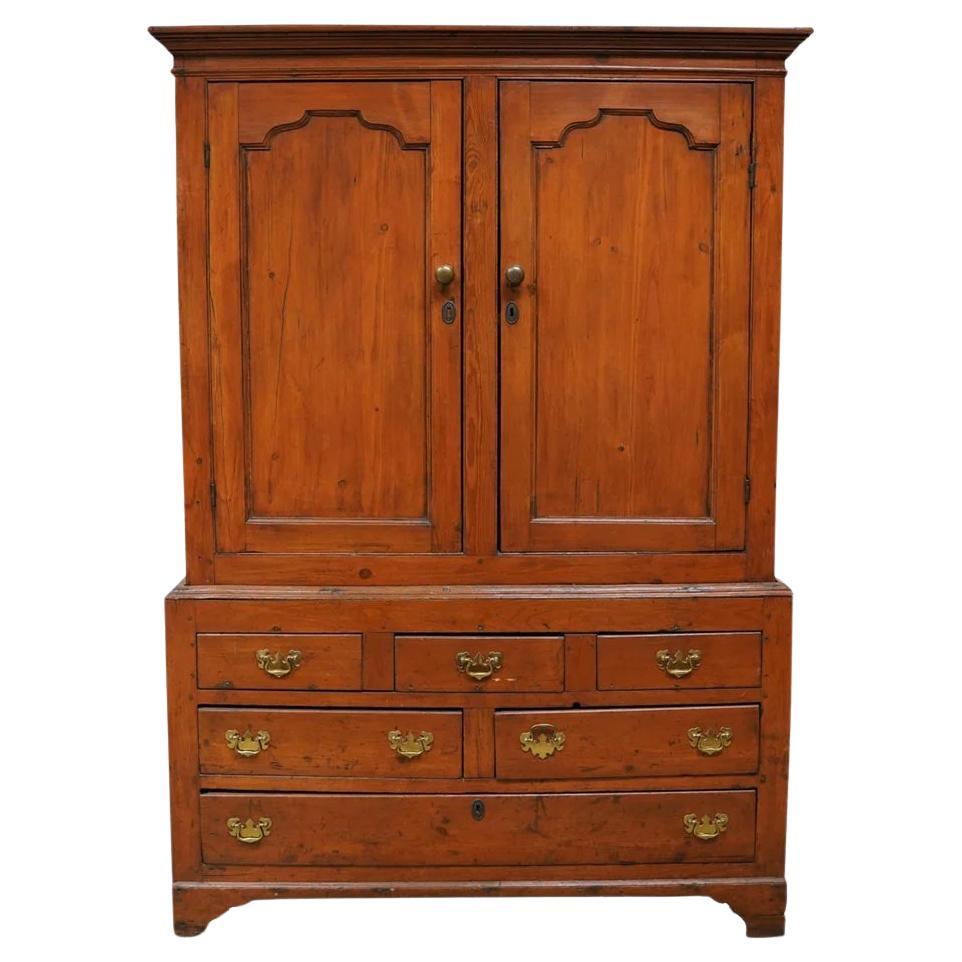 Antique Period American Colonial Pine Linen Press Late 18th Century For Sale