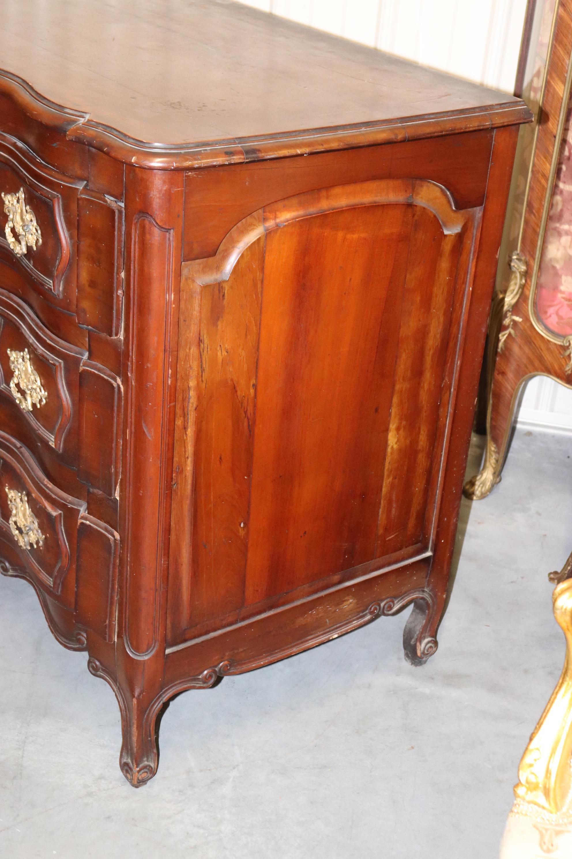 Mid-19th Century Antique Period French Louis XV French Provincial Walnut Commode Circa 1840 For Sale