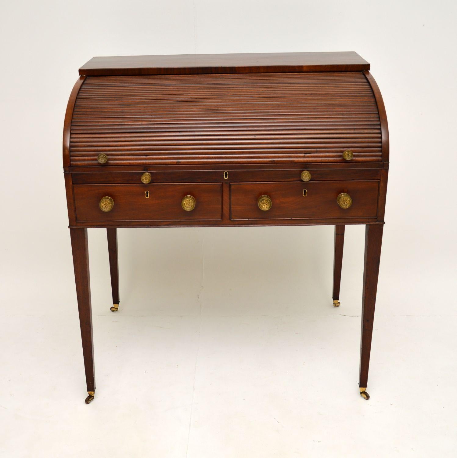 Antique Period George III Tambour Top Desk In Good Condition In London, GB