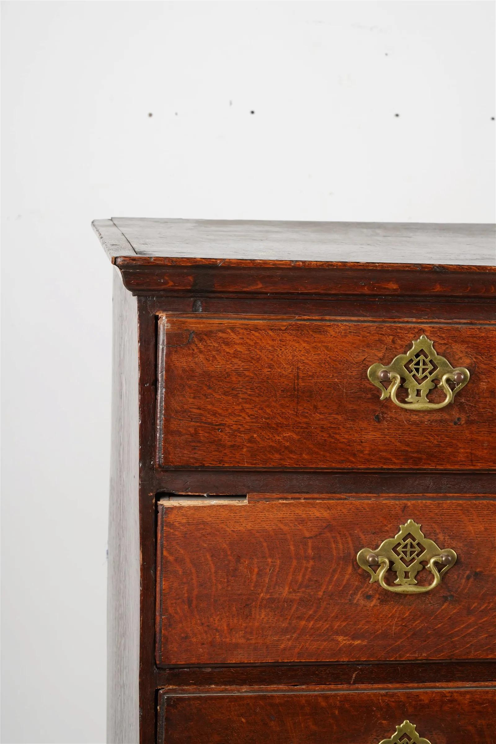 British Antique Period Late 1700's English Georgian Quarter Sawn Oak Chest on Stand For Sale