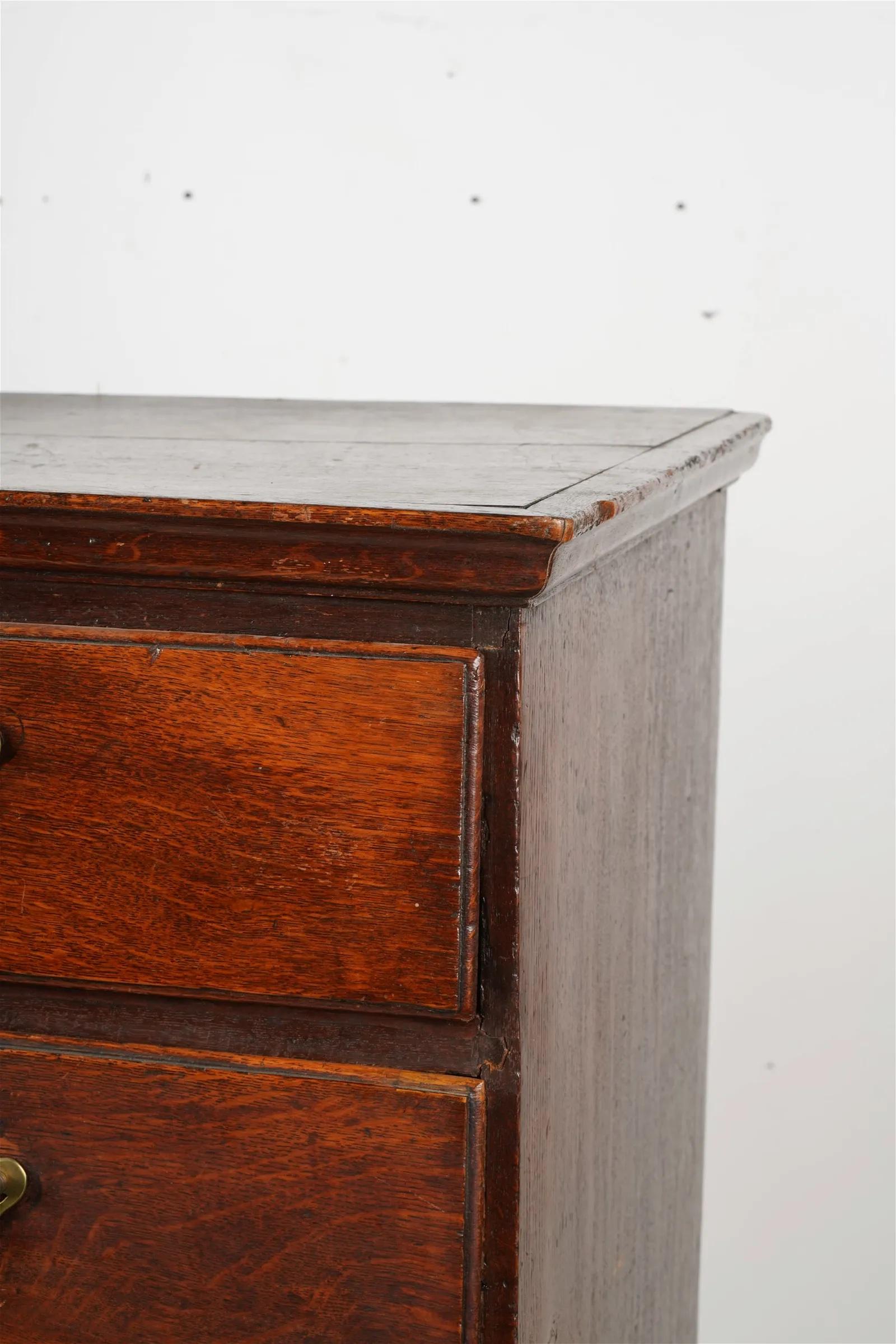 Hand-Crafted Antique Period Late 1700's English Georgian Quarter Sawn Oak Chest on Stand For Sale