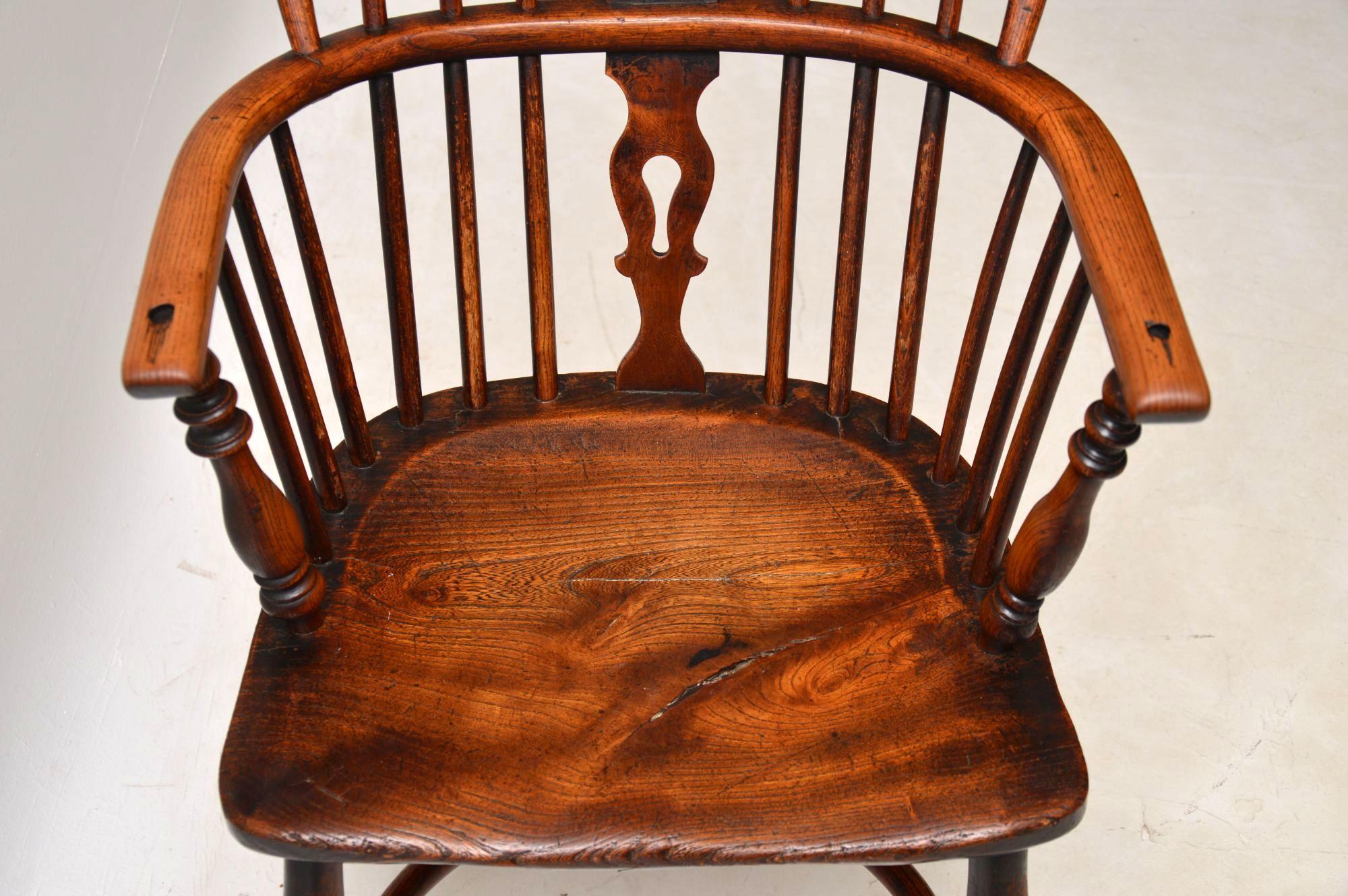Antique Period Solid Elm Windsor Armchair  In Good Condition In London, GB