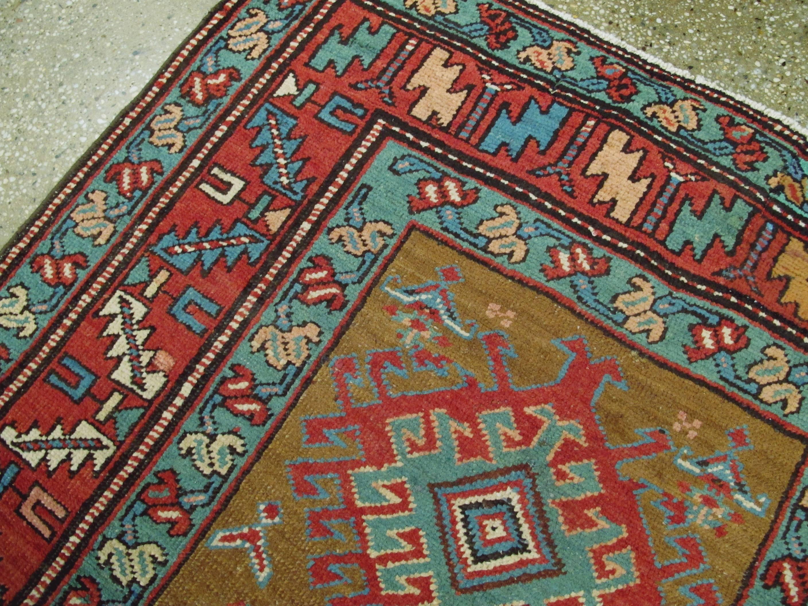 Antique Perisan Heriz Rug In Good Condition For Sale In New York, NY