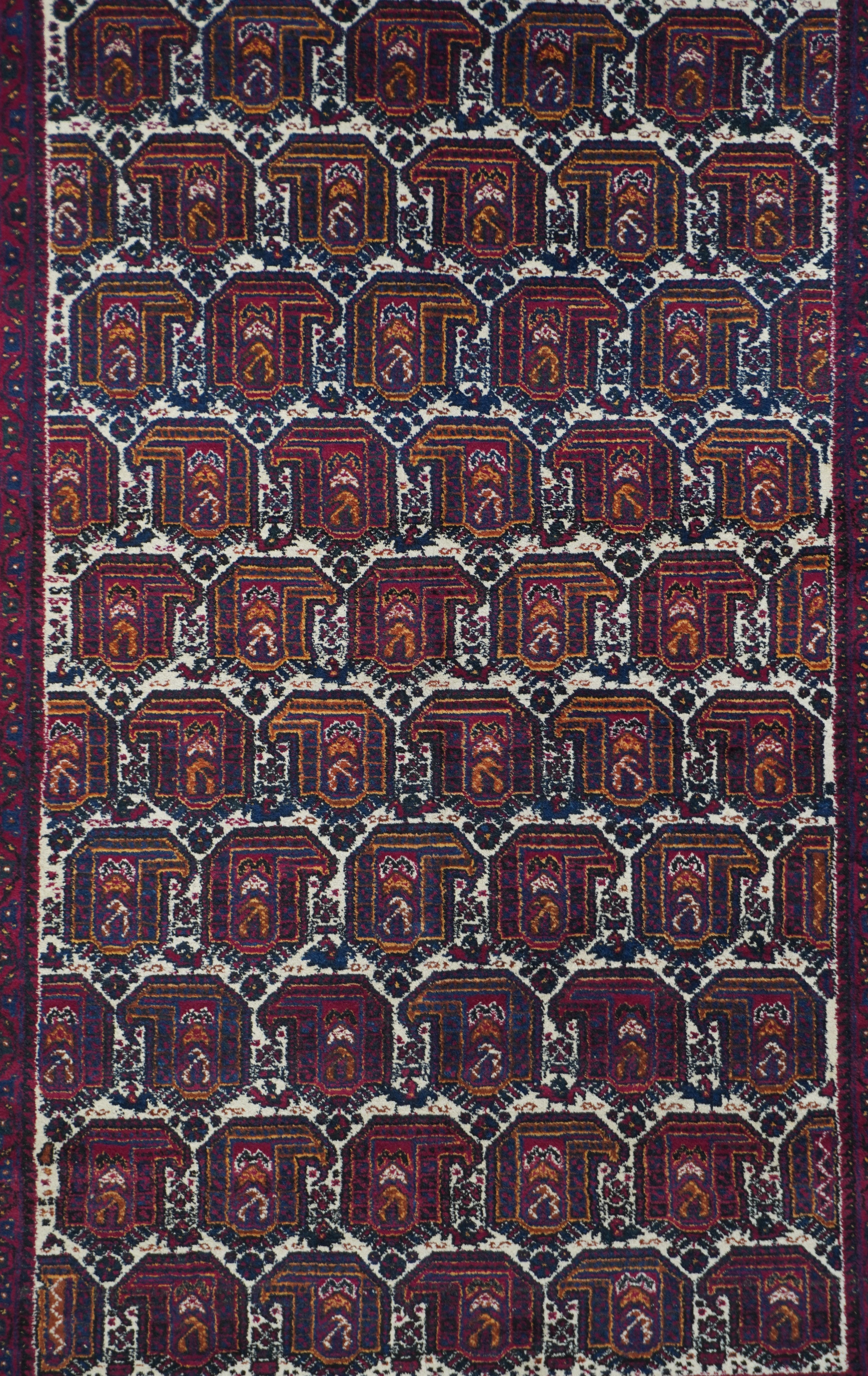 Antiker persischer Afshar-Teppich 4'7'' x 6'9'' (Asiatisch) im Angebot