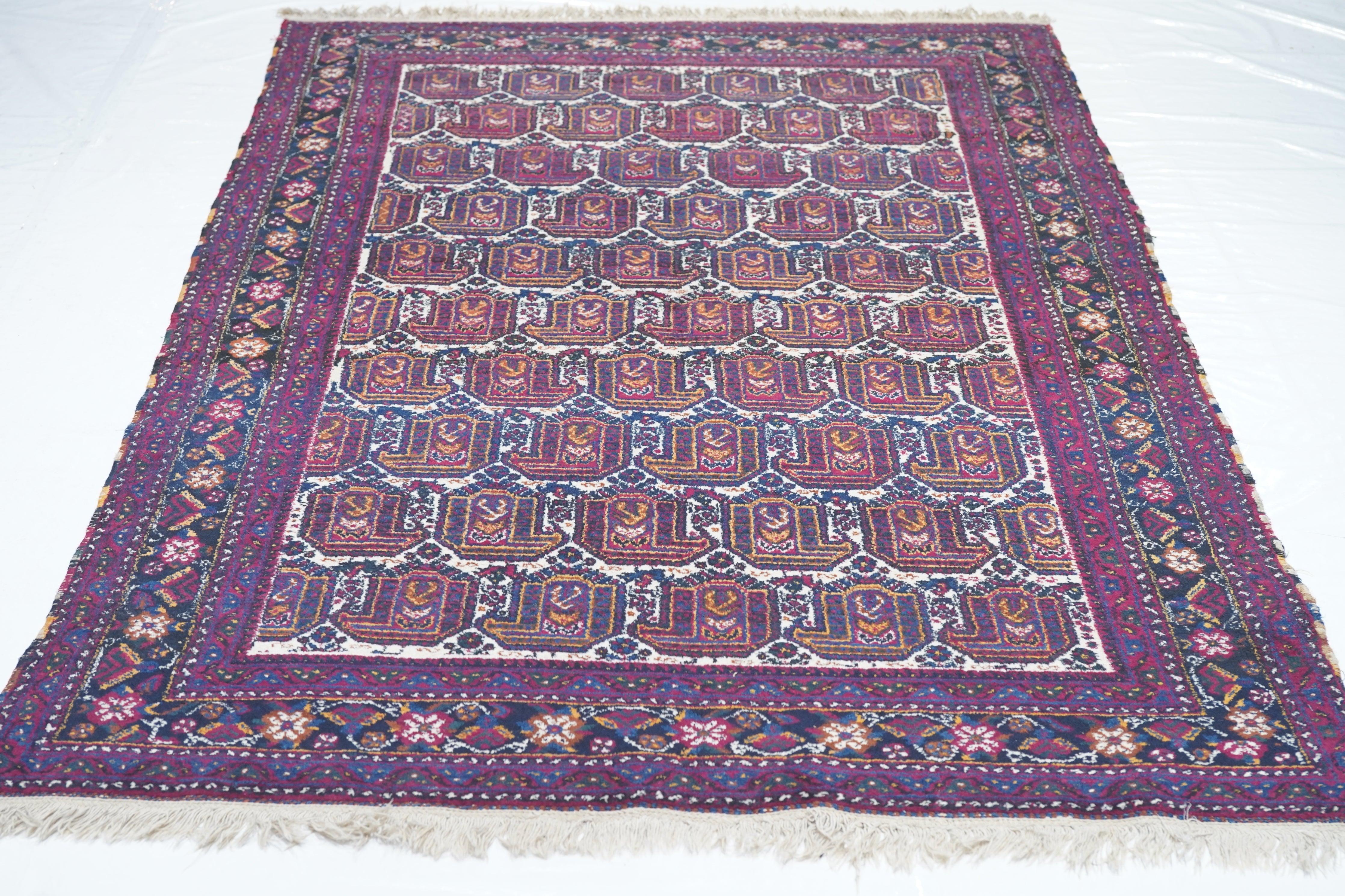 Antiker persischer Afshar-Teppich 4'7'' x 6'9'' (Wolle) im Angebot