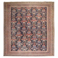 Antiker persischer Afshar-Teppich in Übergröße