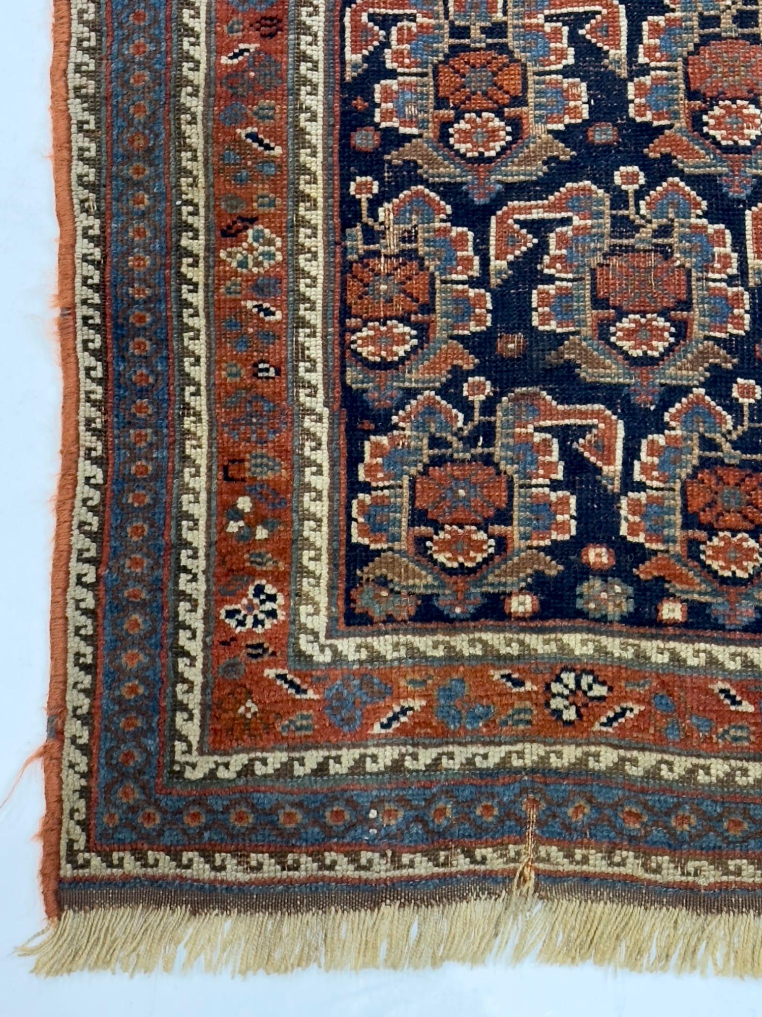 Antiker persischer Afshar-Teppich 3'8