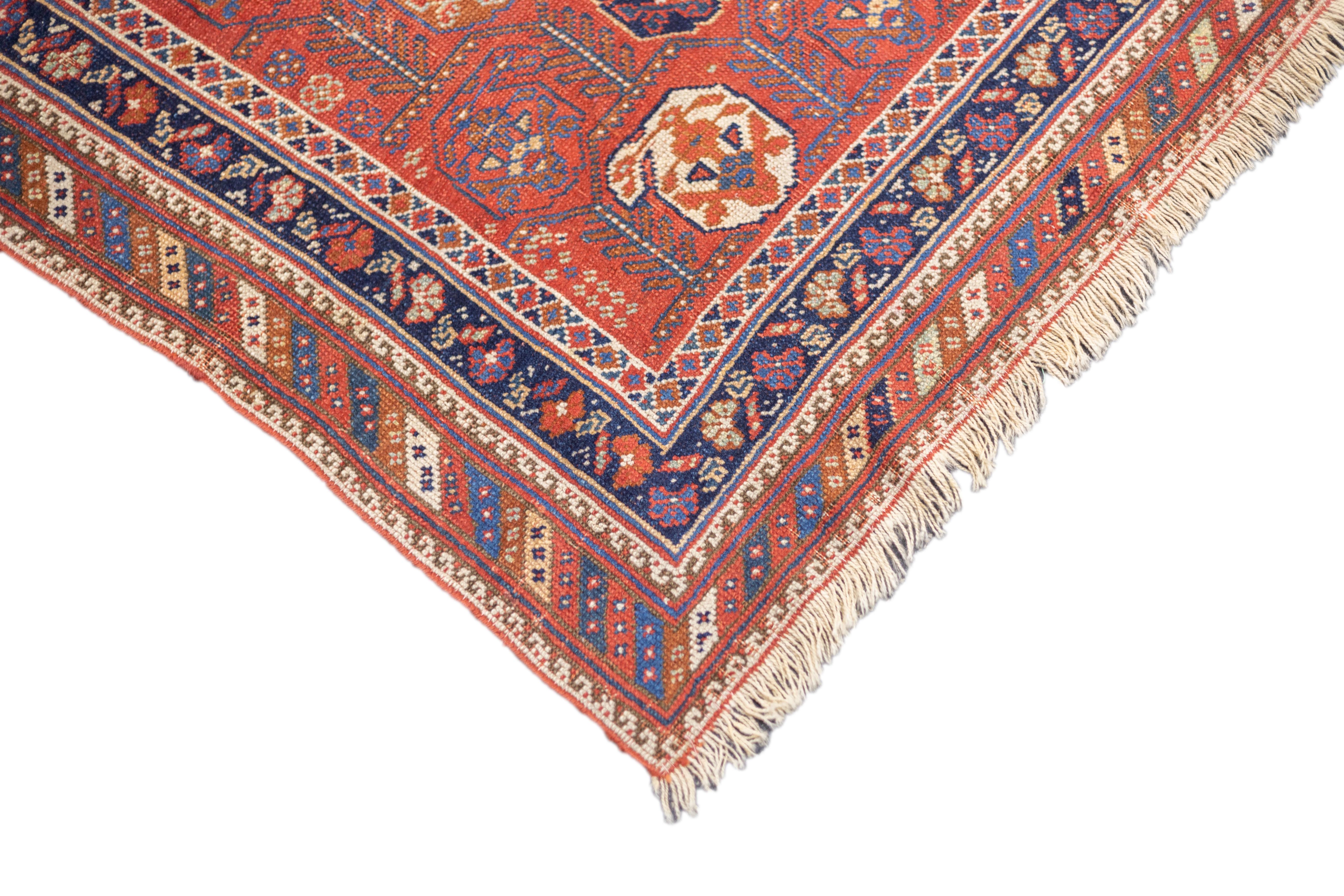 Antiker persischer Afshar-Teppich 4'2'' x 5'1'' (Persisch) im Angebot