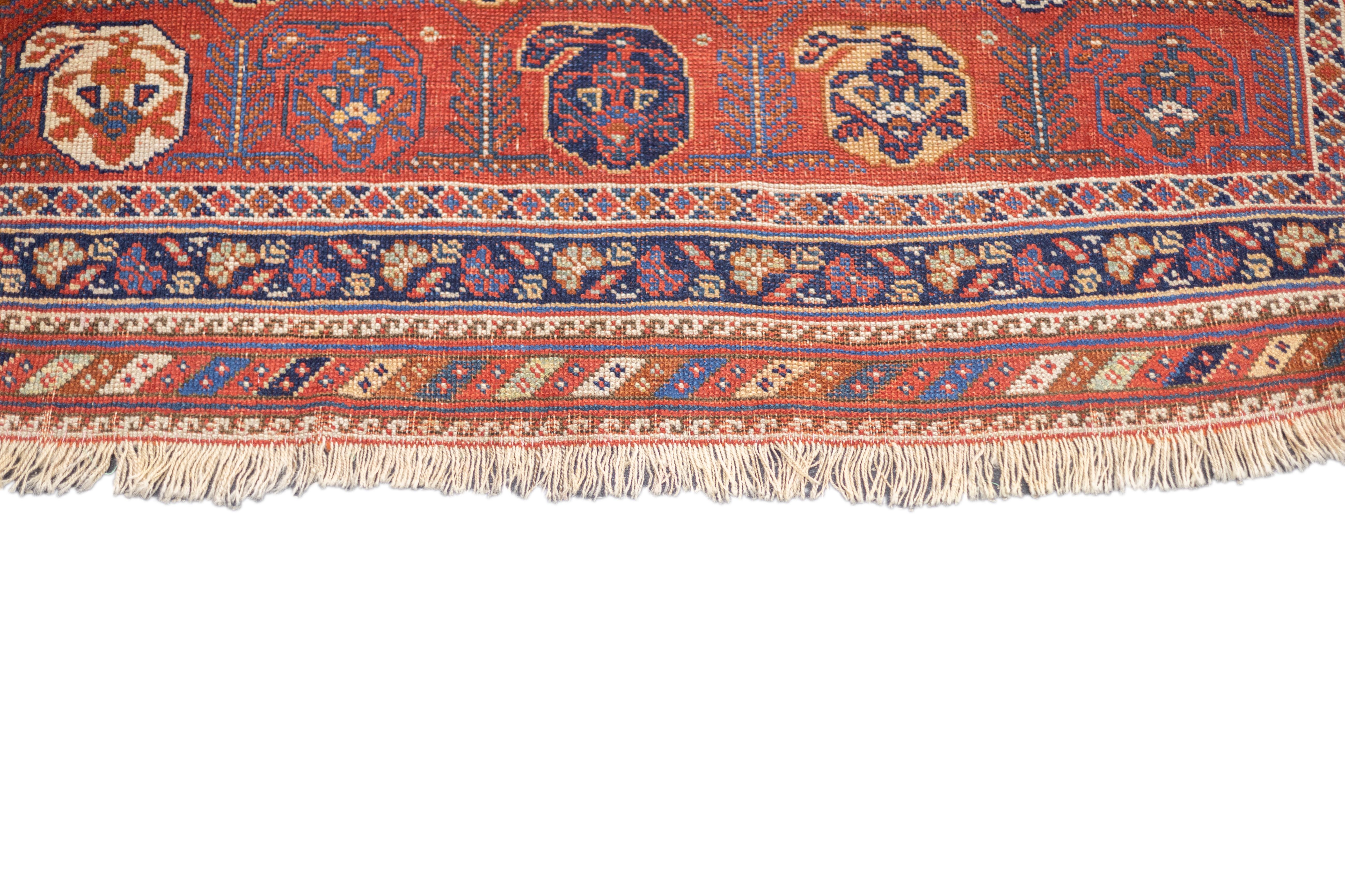 Antiker persischer Afshar-Teppich 4'2'' x 5'1'' (Handgeknüpft) im Angebot