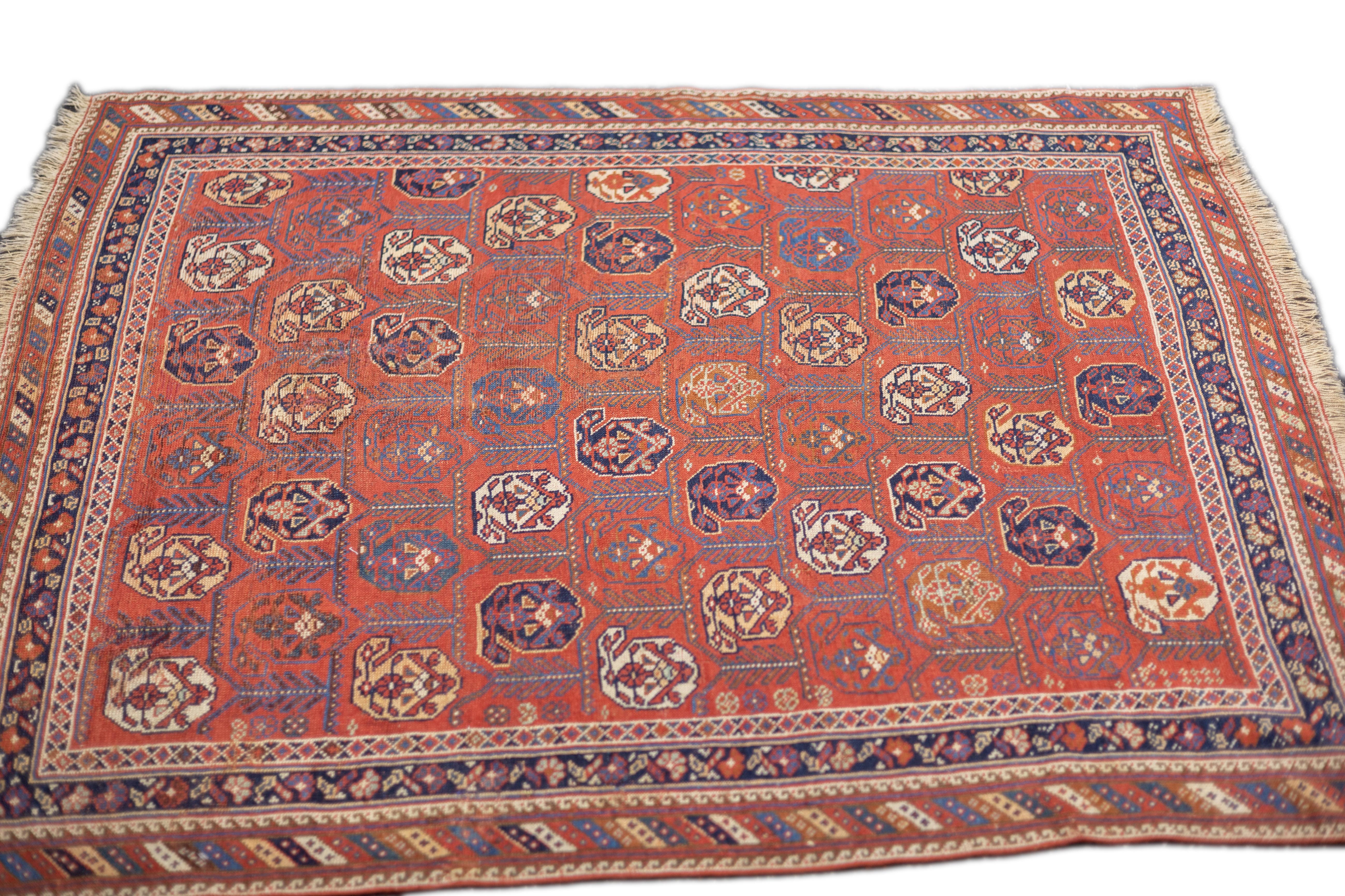 Antiker persischer Afshar-Teppich 4'2'' x 5'1'' im Angebot 1