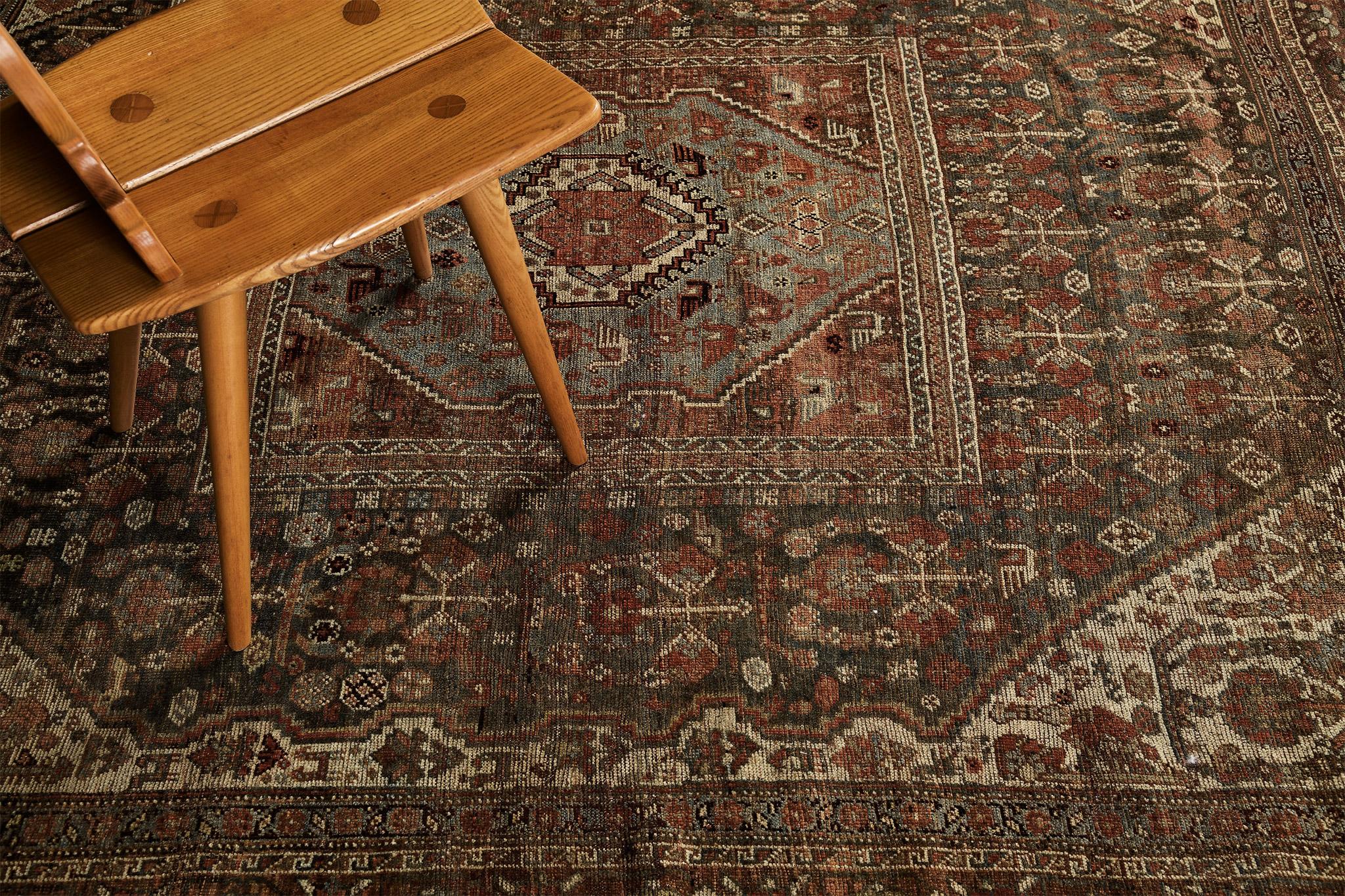 Antiker persischer Afshar-Teppich (Frühes 20. Jahrhundert) im Angebot