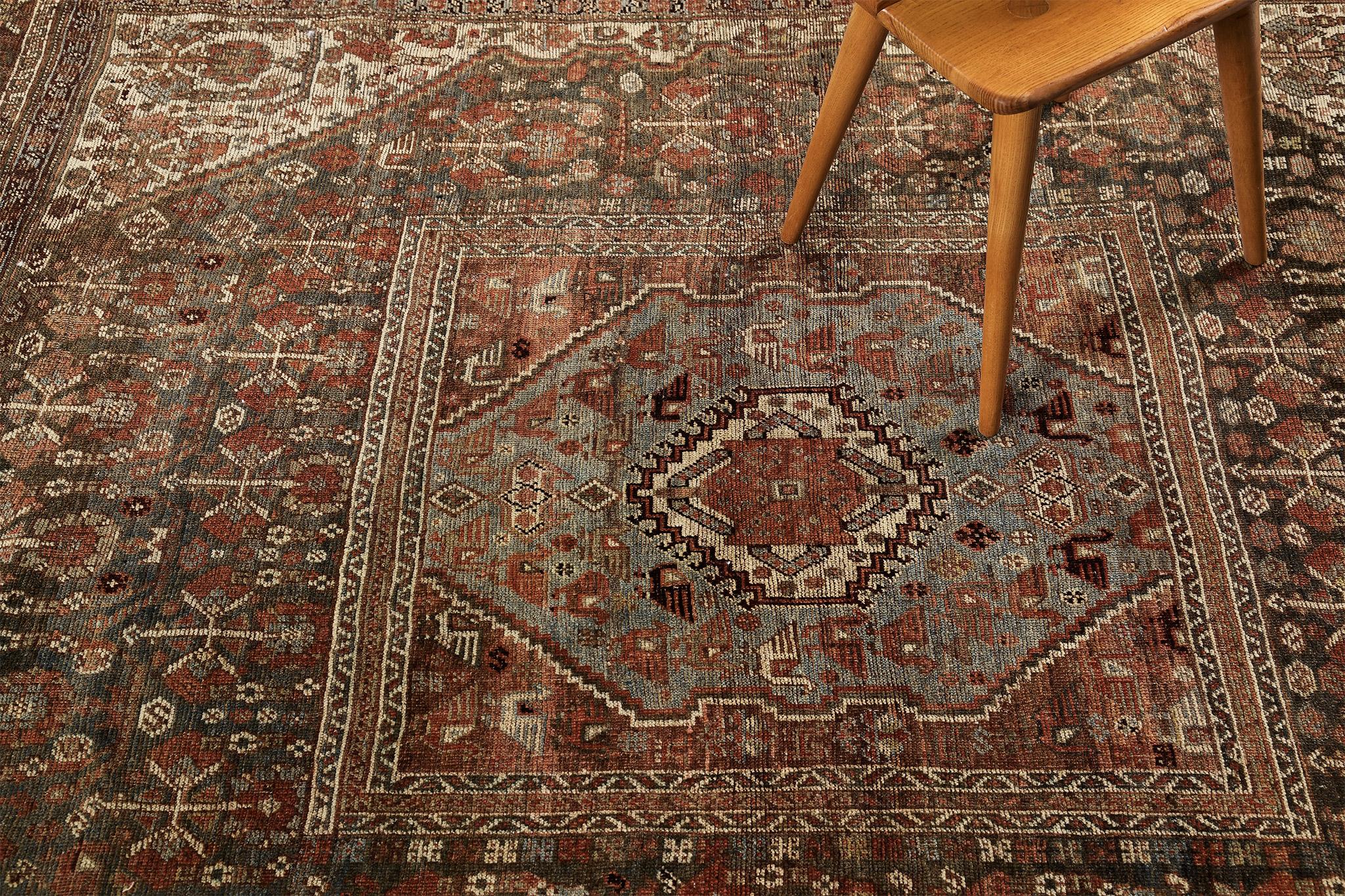 Antiker persischer Afshar-Teppich im Angebot 2