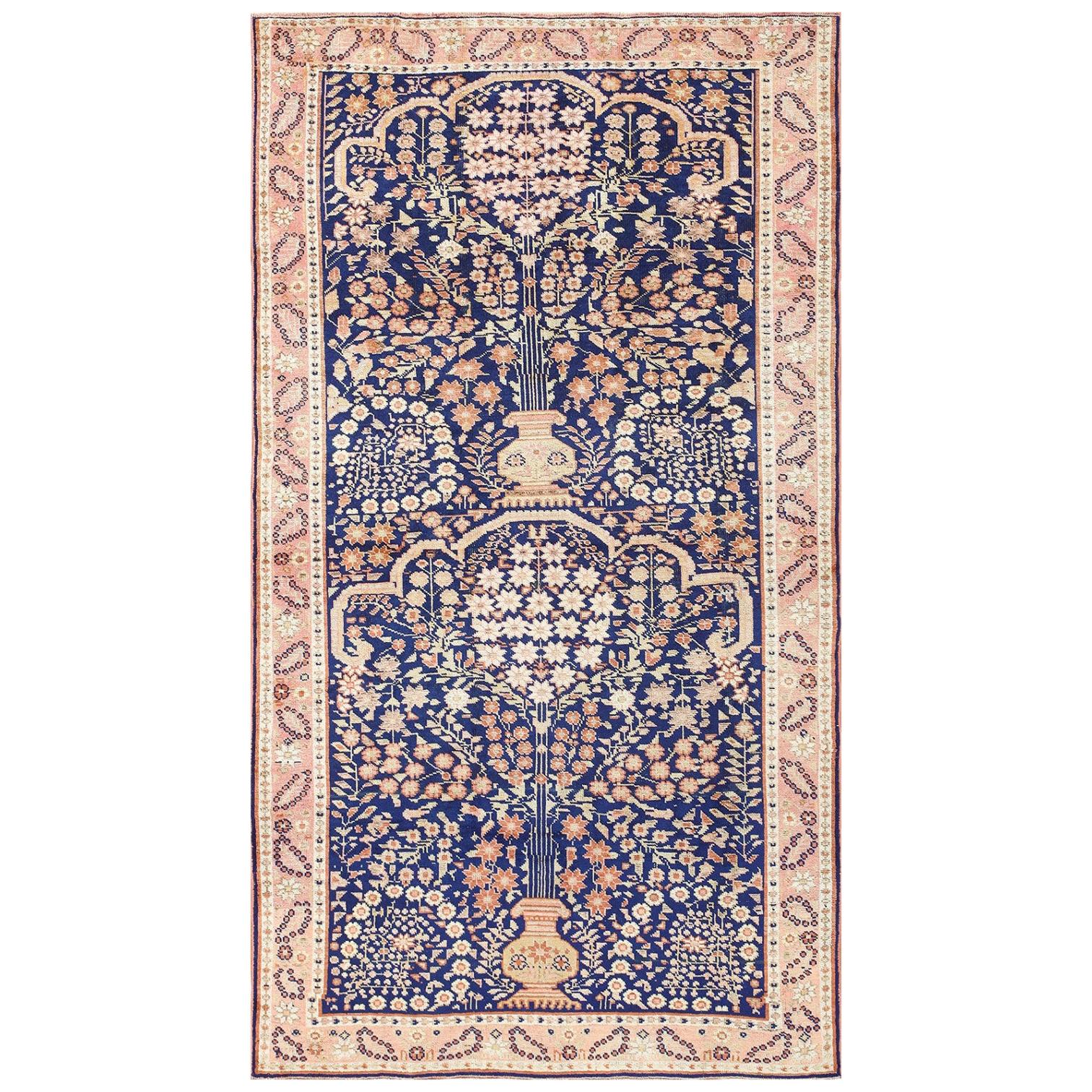 Antique Persian Afshar Rug. Size: 4 ft x 7 ft 4 in (1.22 m x 2.24 m)