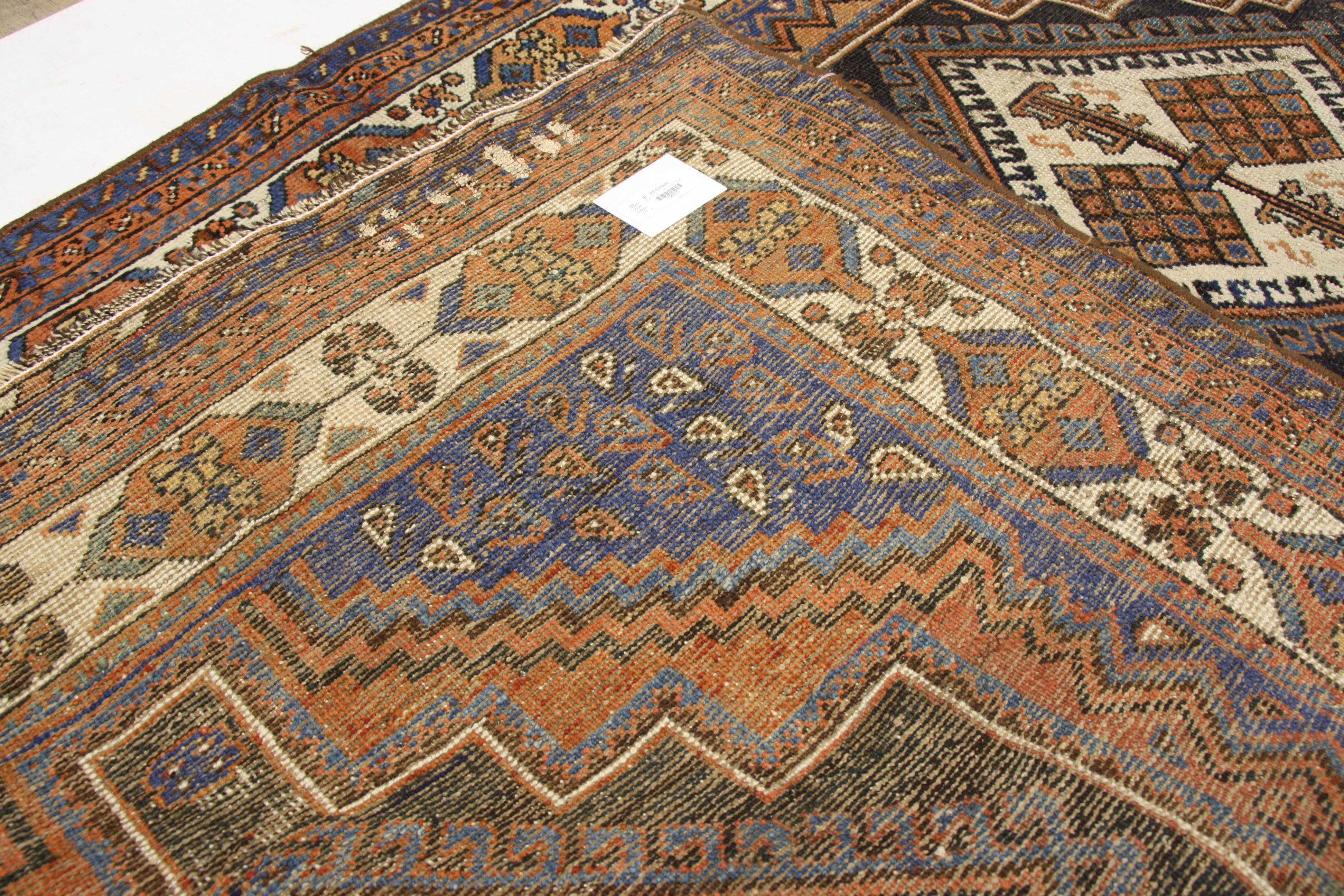 Antiker persischer Afshar-Teppich im modernen Stammesstil im Zustand „Gut“ im Angebot in Dallas, TX