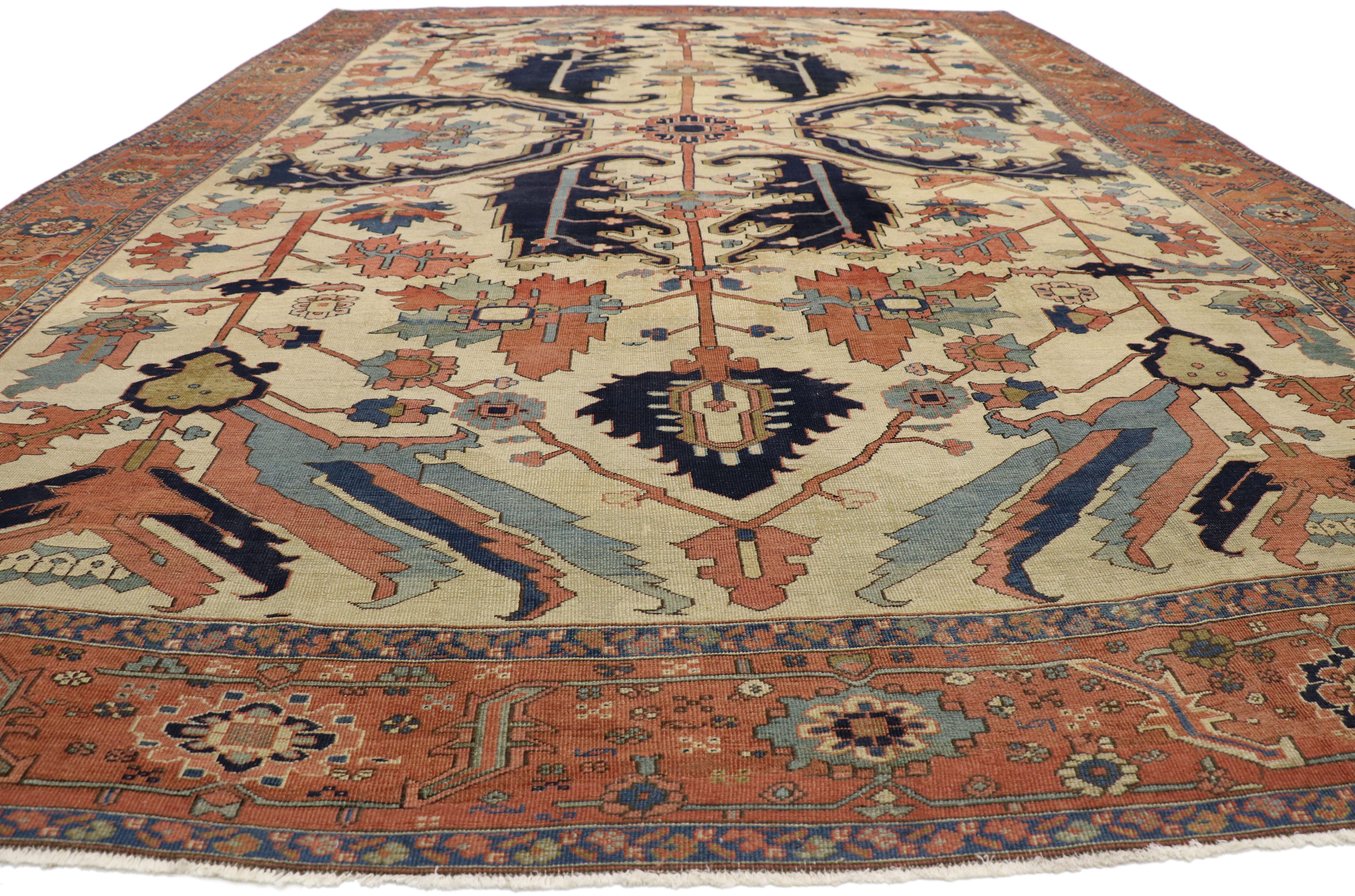 Hand-Knotted 1880s Antique Persian Serapi Rug, Timeless Elegance Meets Relaxed Refinement For Sale