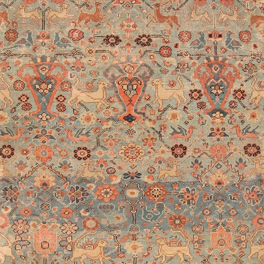 Grand tapis ancien persan Sultanabad à motifs d'animaux, Pays d'origine : Perse, Circa date : 1880. Taille : 12 ft 8 in x 16 ft (3,86 m x 4,88 m)

