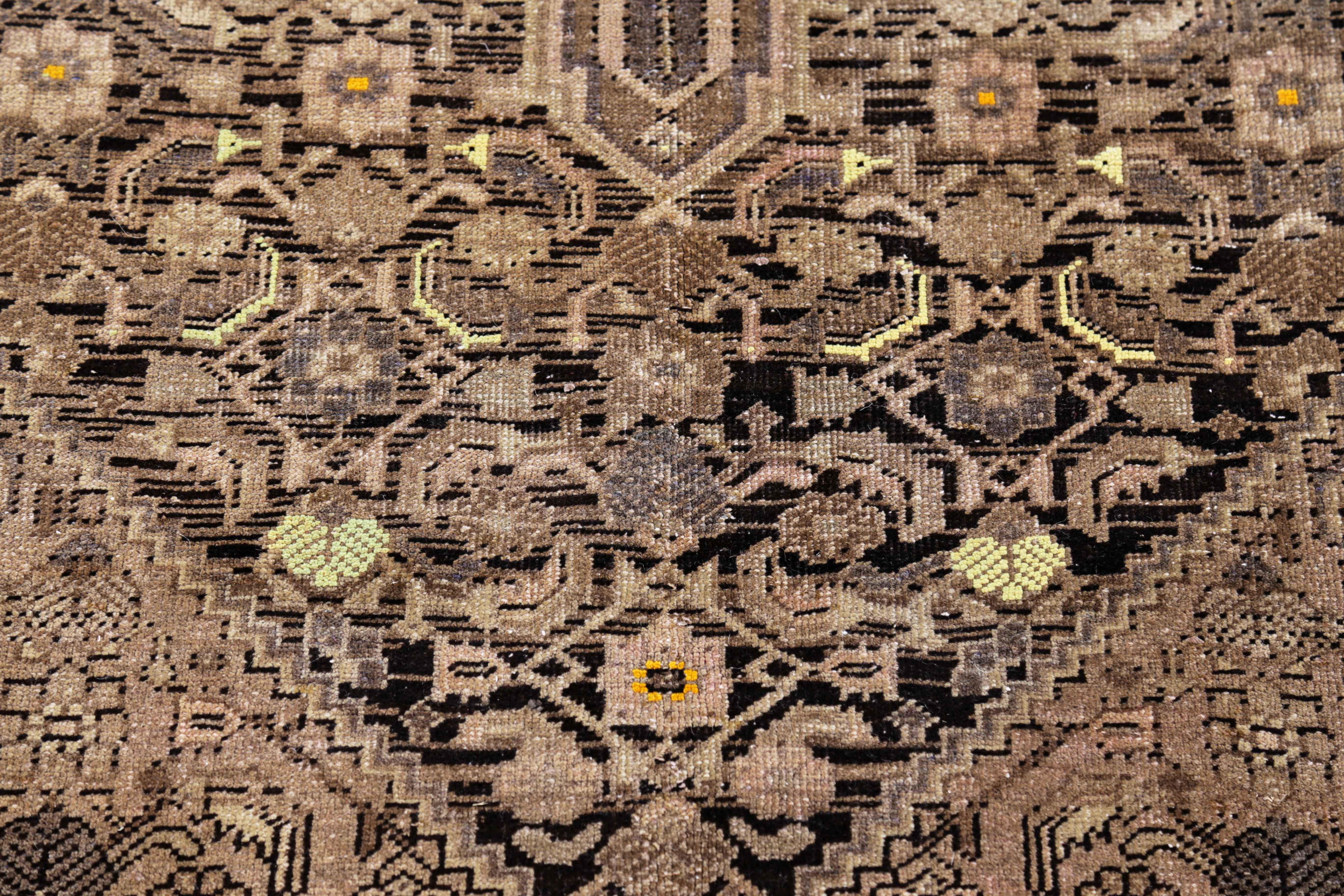 Persiano Tappeto persiano antico Azerbaijan Design in vendita