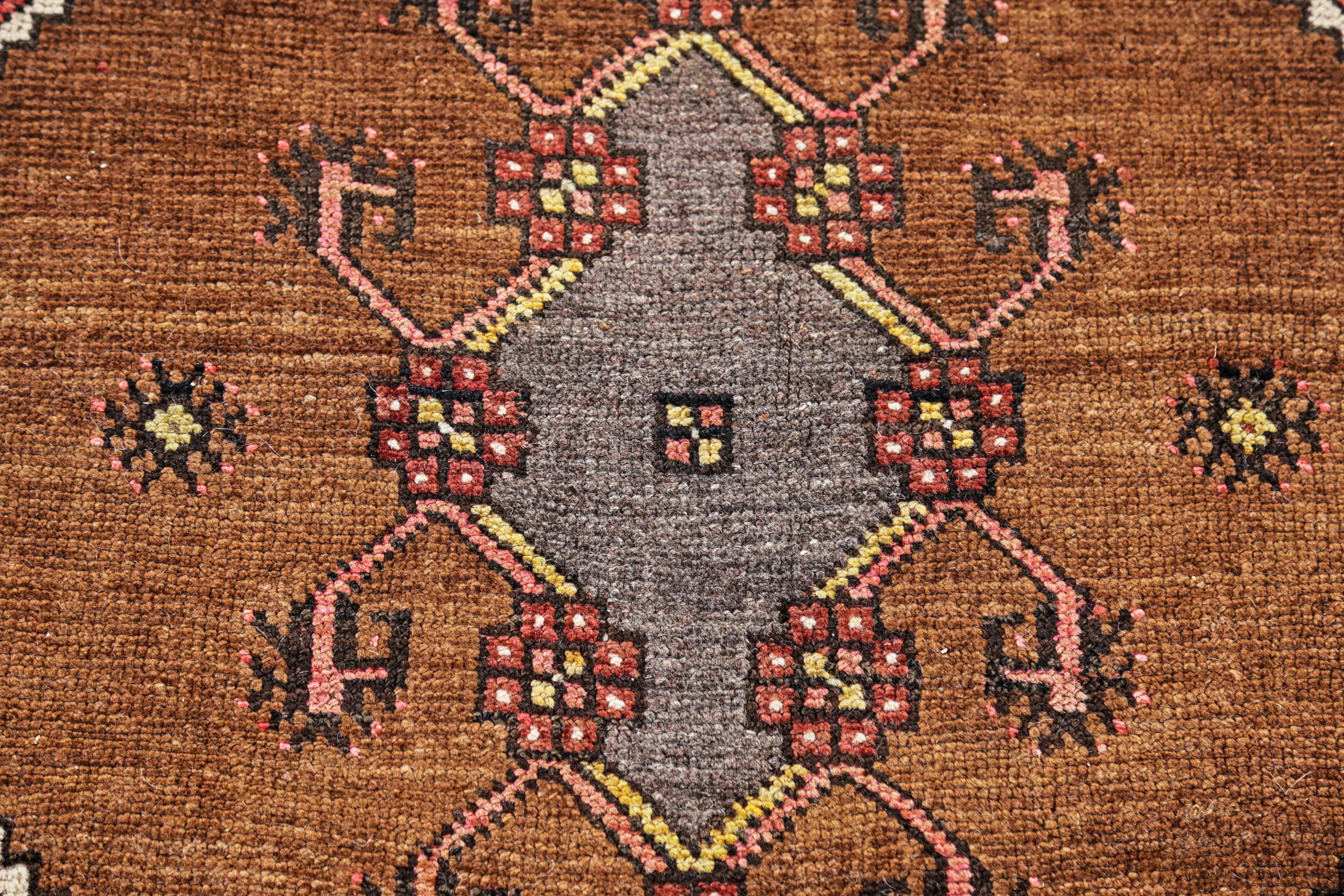 Perse Tapis persan ancien design azerbaïdjan en vente