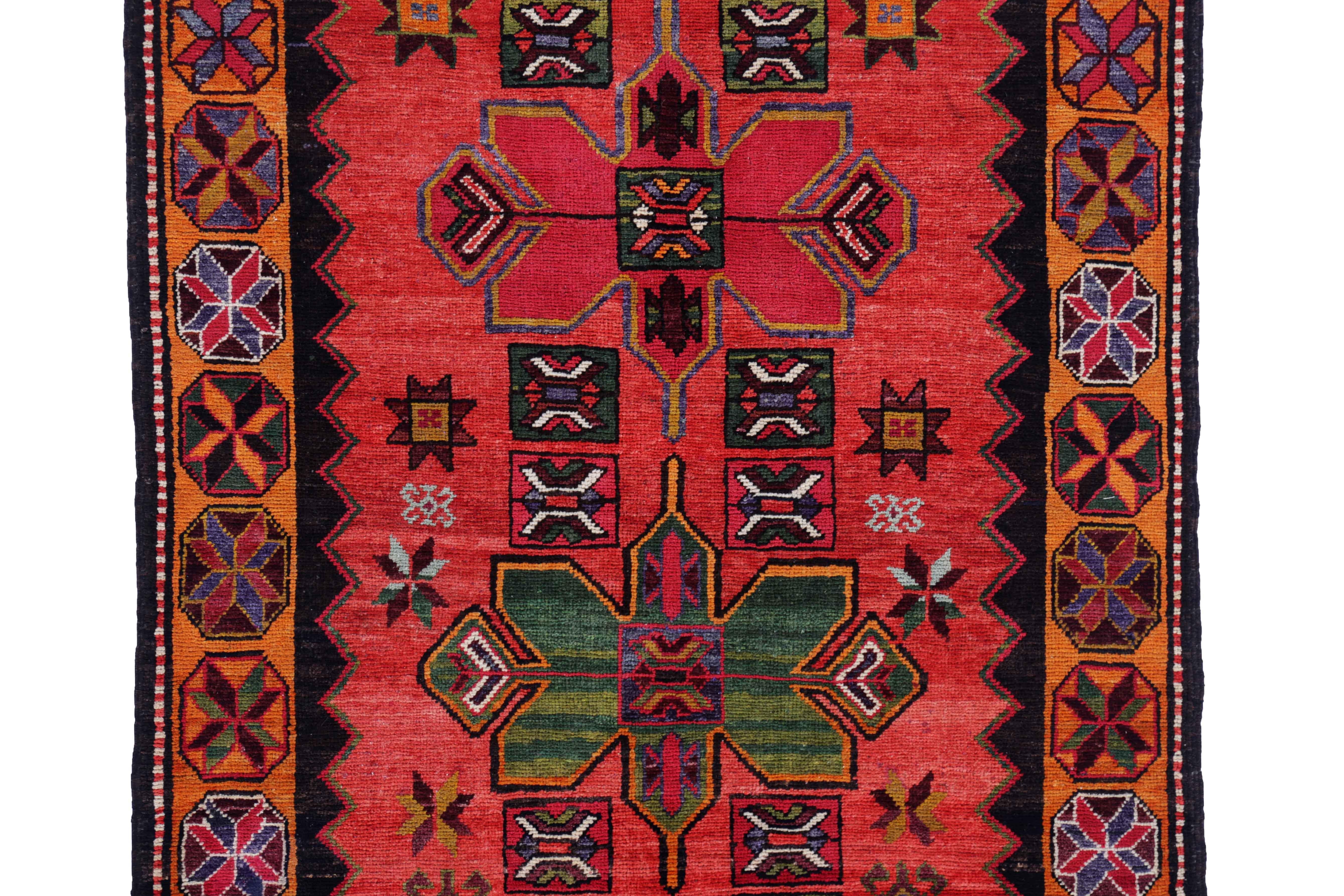 Autre Tapis persan ancien design azerbaïdjan en vente