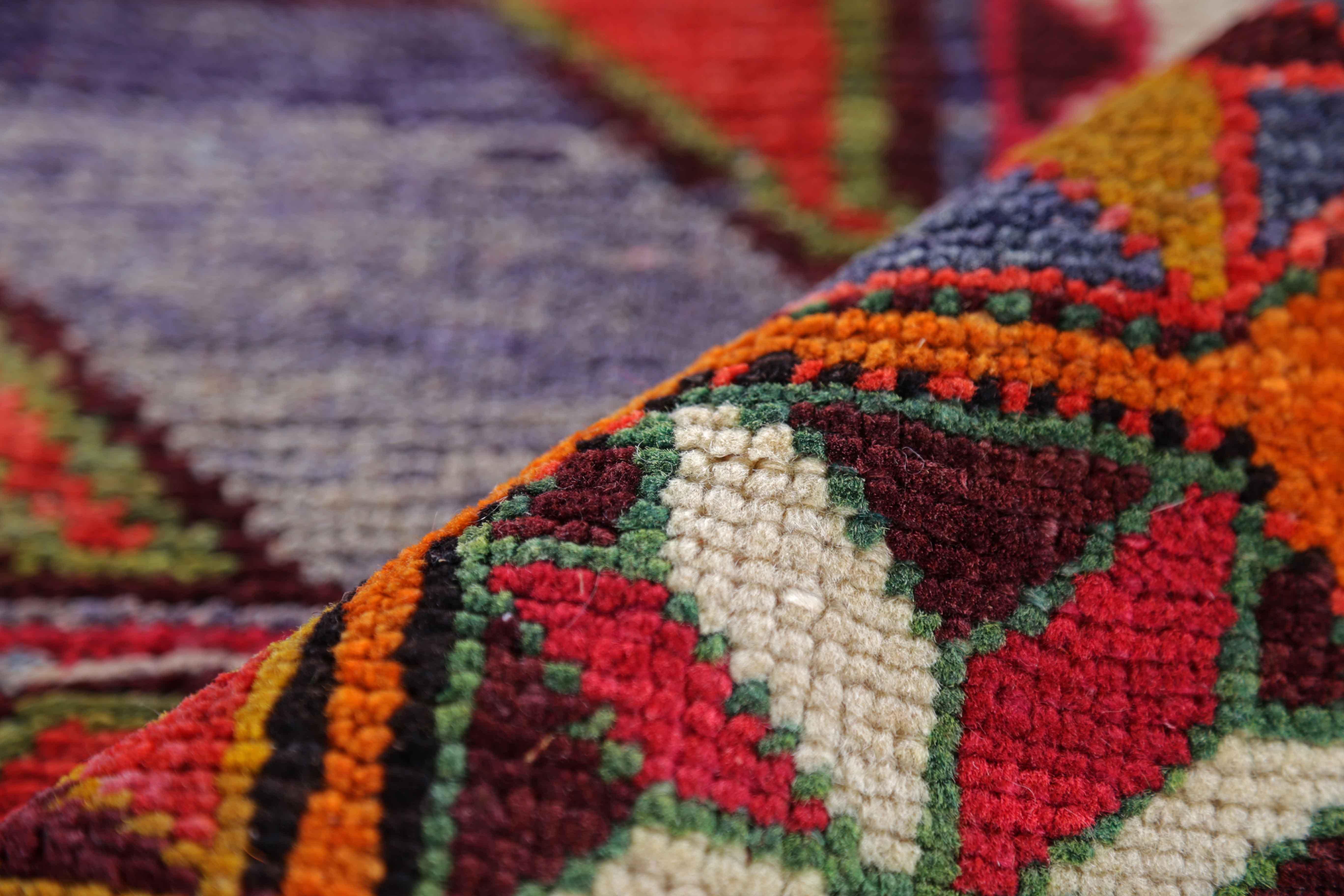 Tapis persan ancien design azerbaïdjan Excellent état - En vente à Dallas, TX