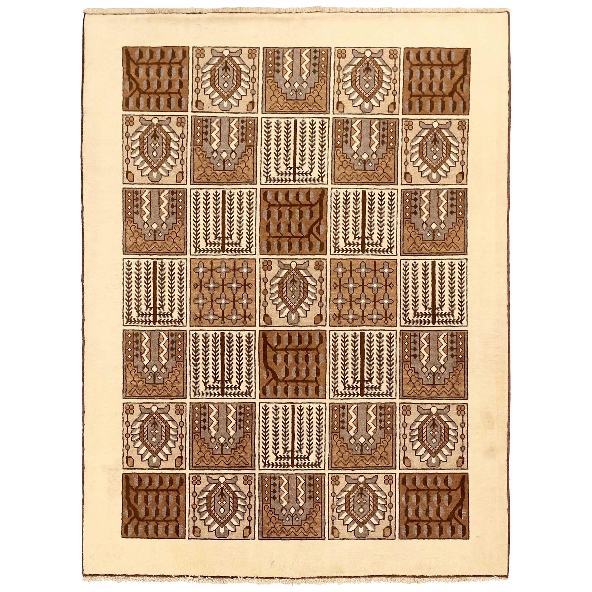 Tapis persan ancien à motif Bakhtiar en vente