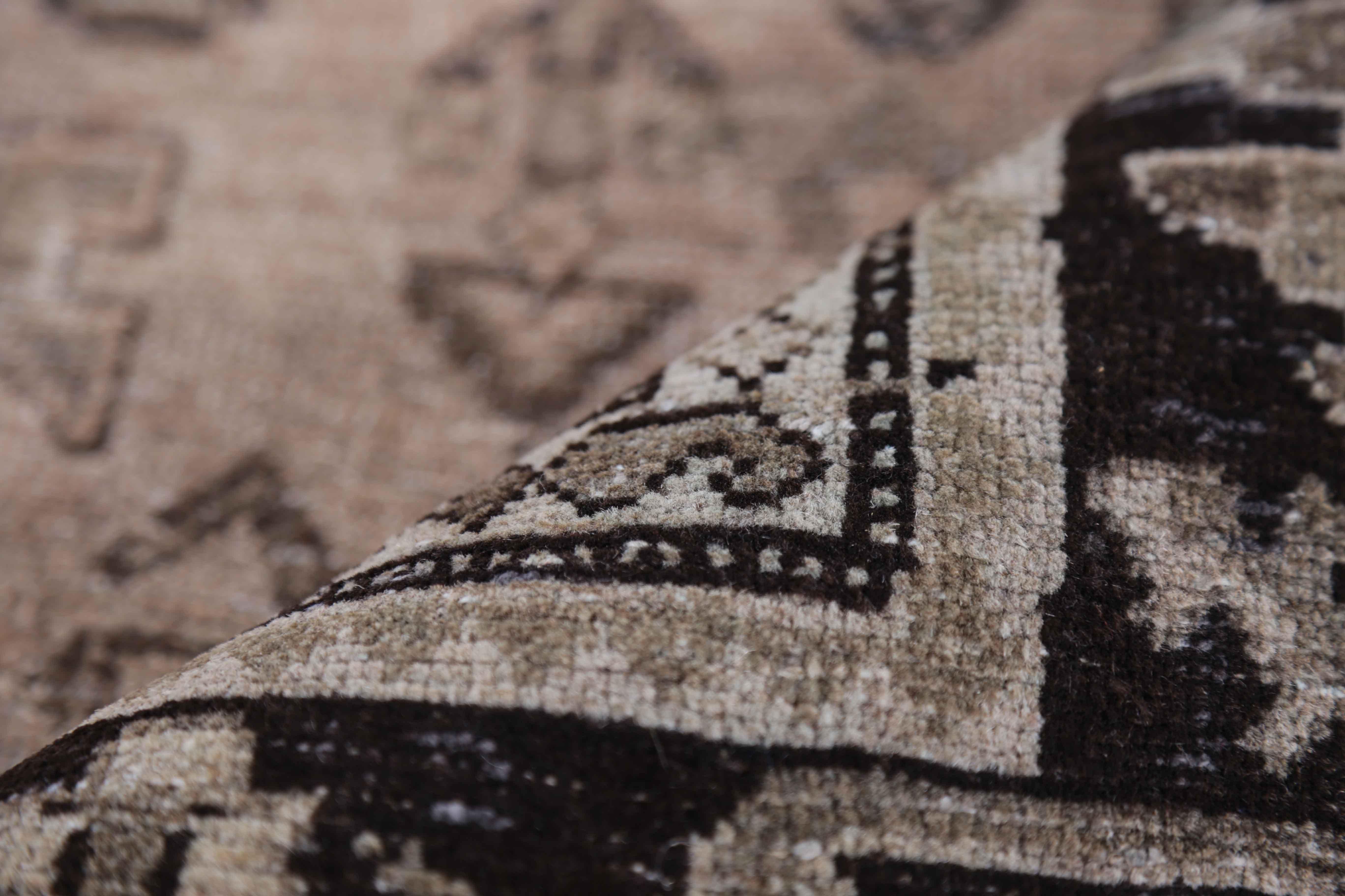 Antiker persischer Teppich im Bijar-Design im Zustand „Hervorragend“ im Angebot in Dallas, TX